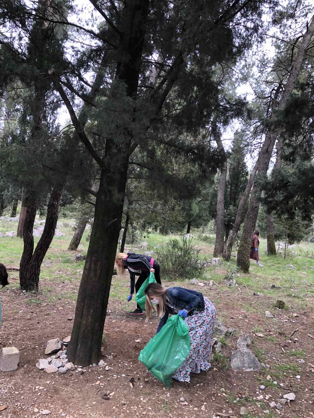 Glavni grad obilježio Dan planete Zemlje; Velika akcija čišćenja, nove sadnice u parku na Koniku