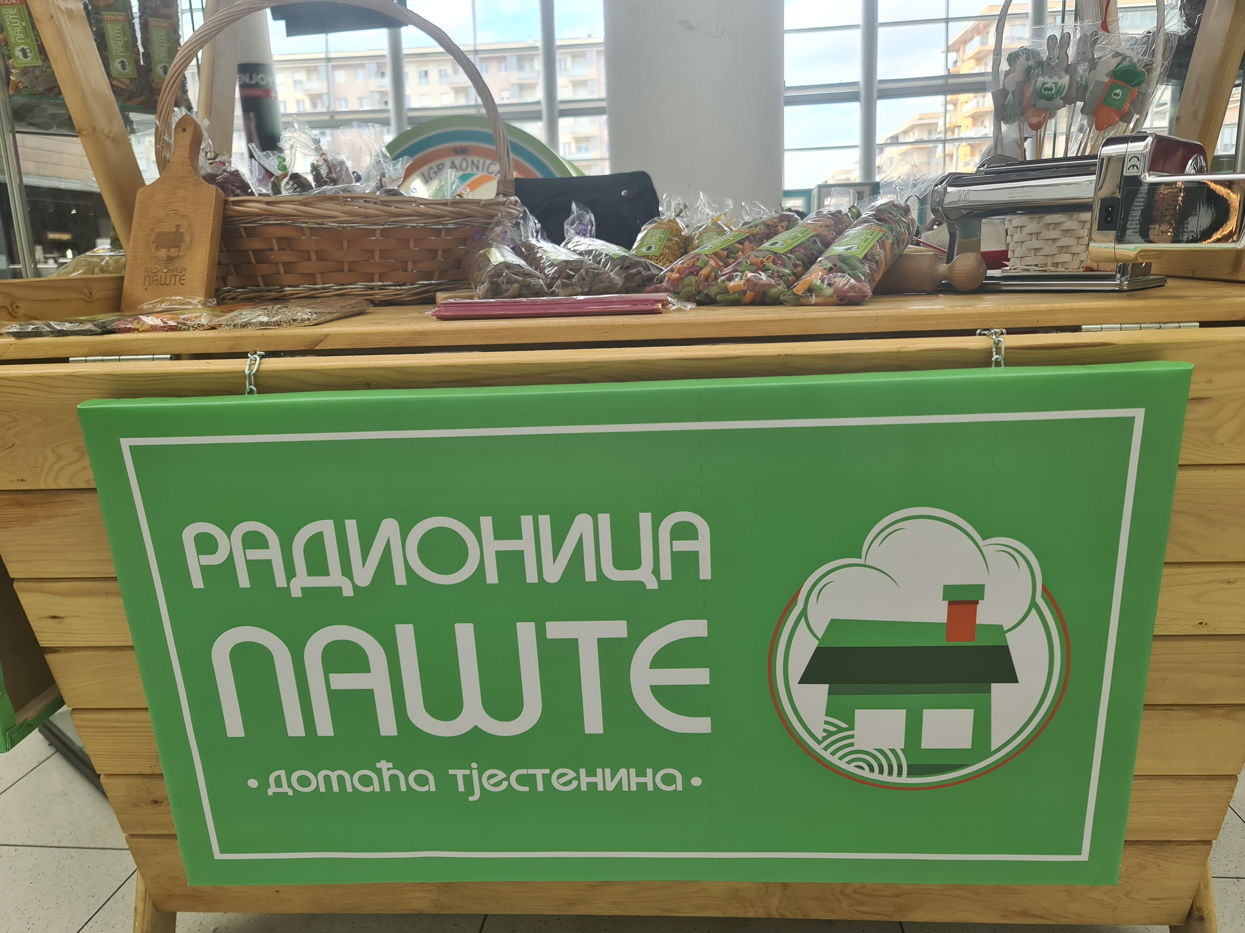 Projekat kreativno preduzetništvo: Tokom maja pored brenda Mika rawbeauty u Delti i Radionica pašte