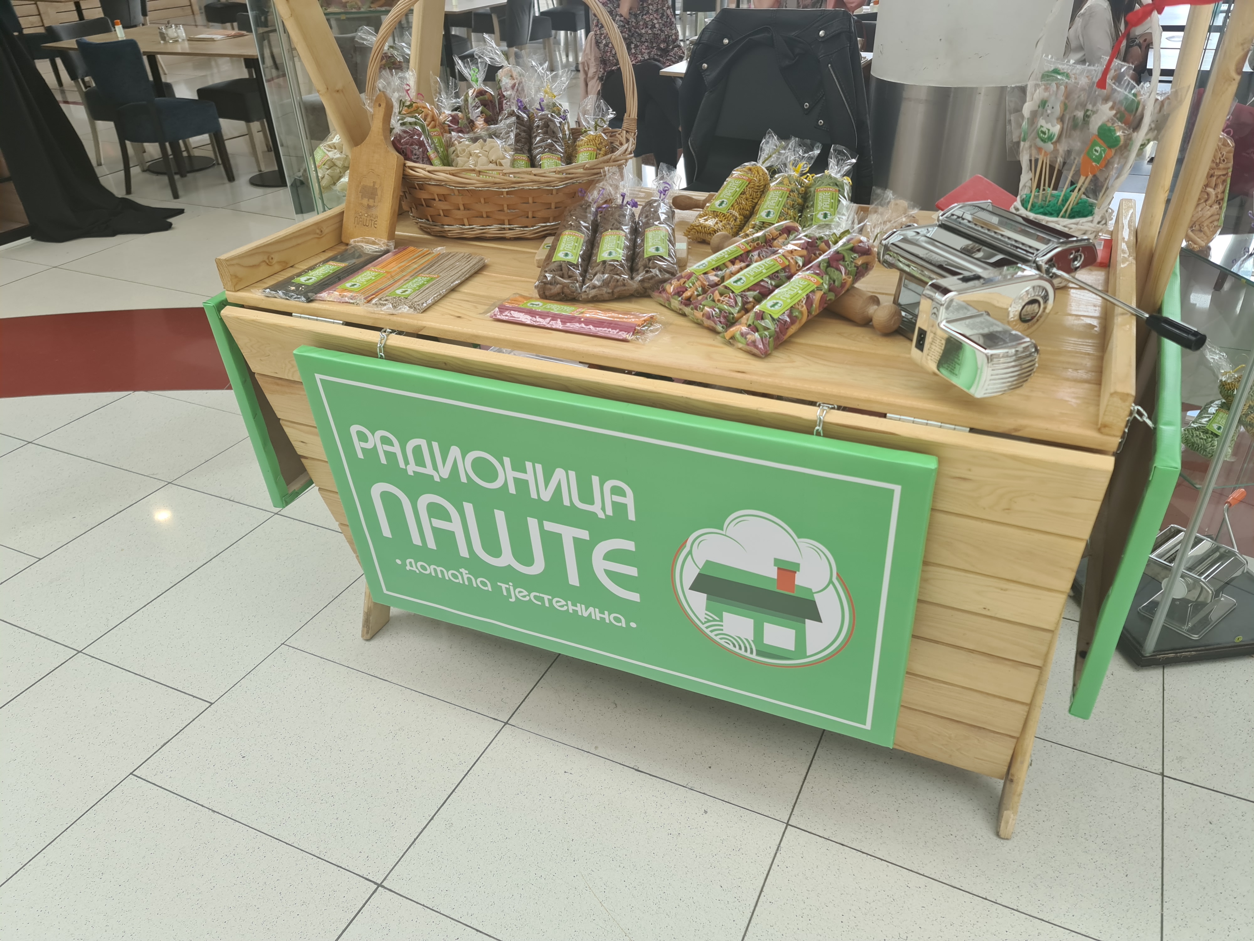 Projekat kreativno preduzetništvo: Tokom maja pored brenda Mika rawbeauty u Delti i Radionica pašte