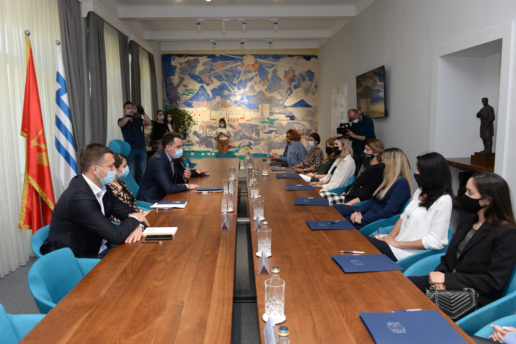 Glavni grad nastavlja da pruža podršku ženskom preduzetništvu; Podržano 10 biznis ideja u okviru četvrtog konkursa
