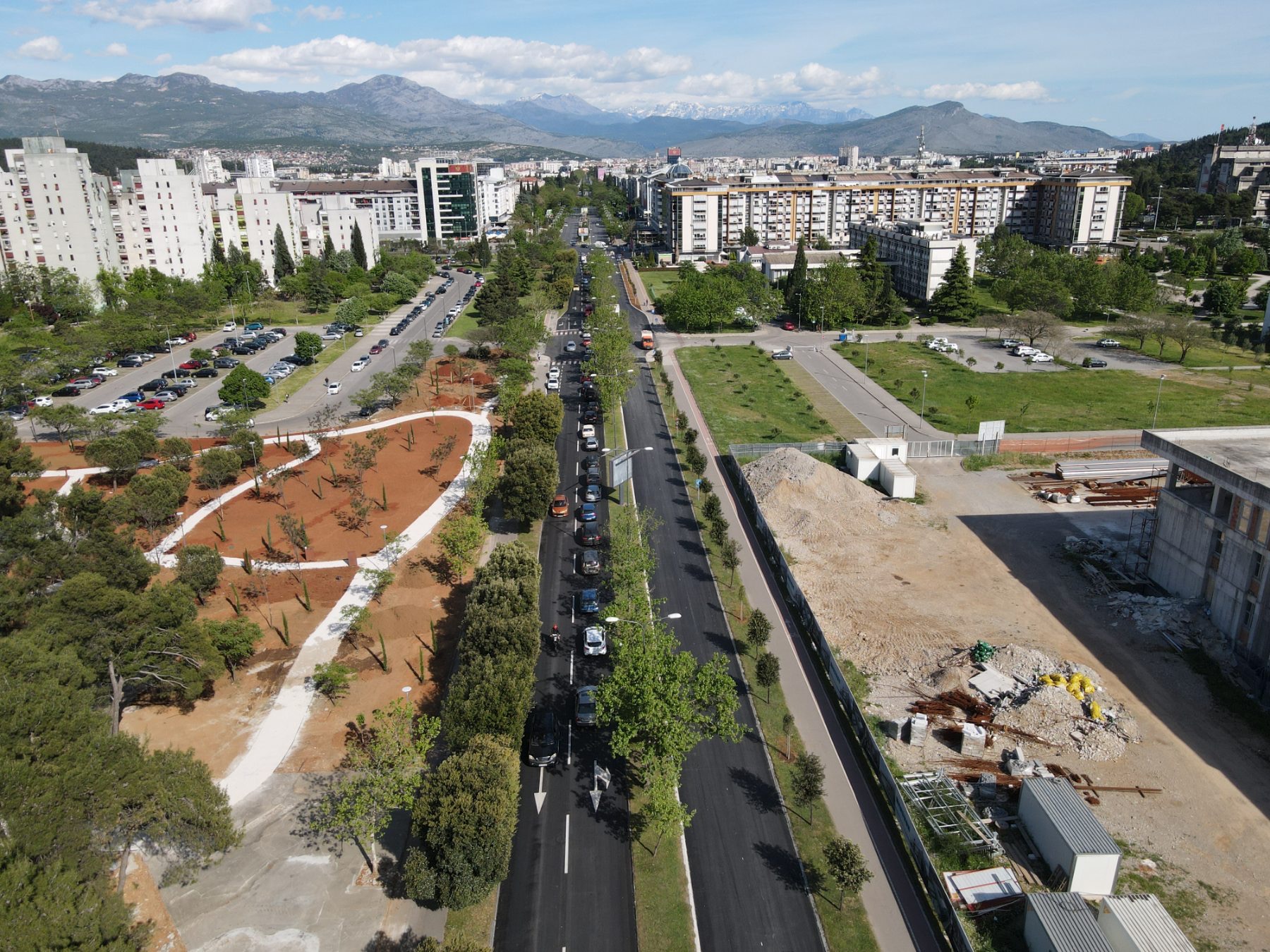 Bulevar Mihaila Lalića dobija potpuno novi izgled; Uskoro i rekonstrukcija puta do Mareze