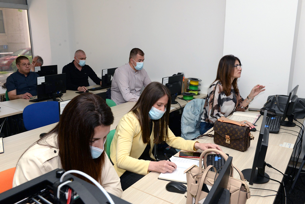 Glavni grad će besplatno izraditi 101 sajt za podgoričke privrednike