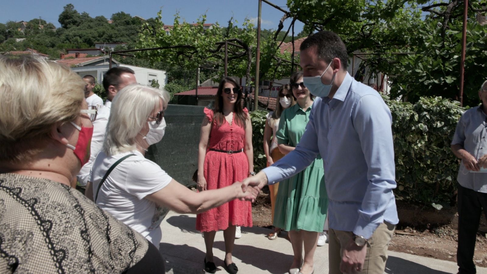 Još jedna saobraćajnica u Podgorici dobila potpuno novi izgled; Završena rekonstrukcija Ulice 18. jula u Momišićima