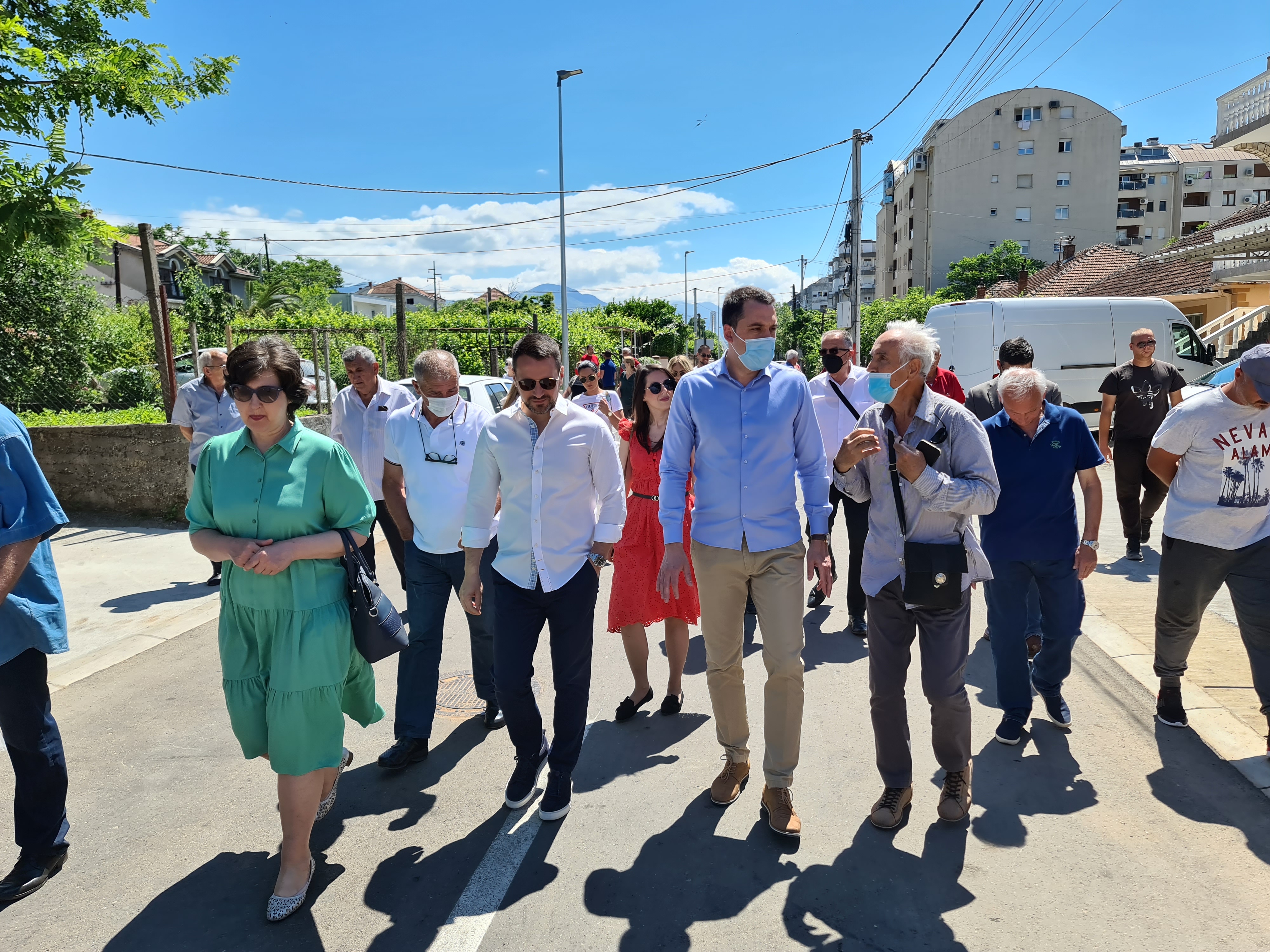Još jedna saobraćajnica u Podgorici dobila potpuno novi izgled; Završena rekonstrukcija Ulice 18. jula u Momišićima