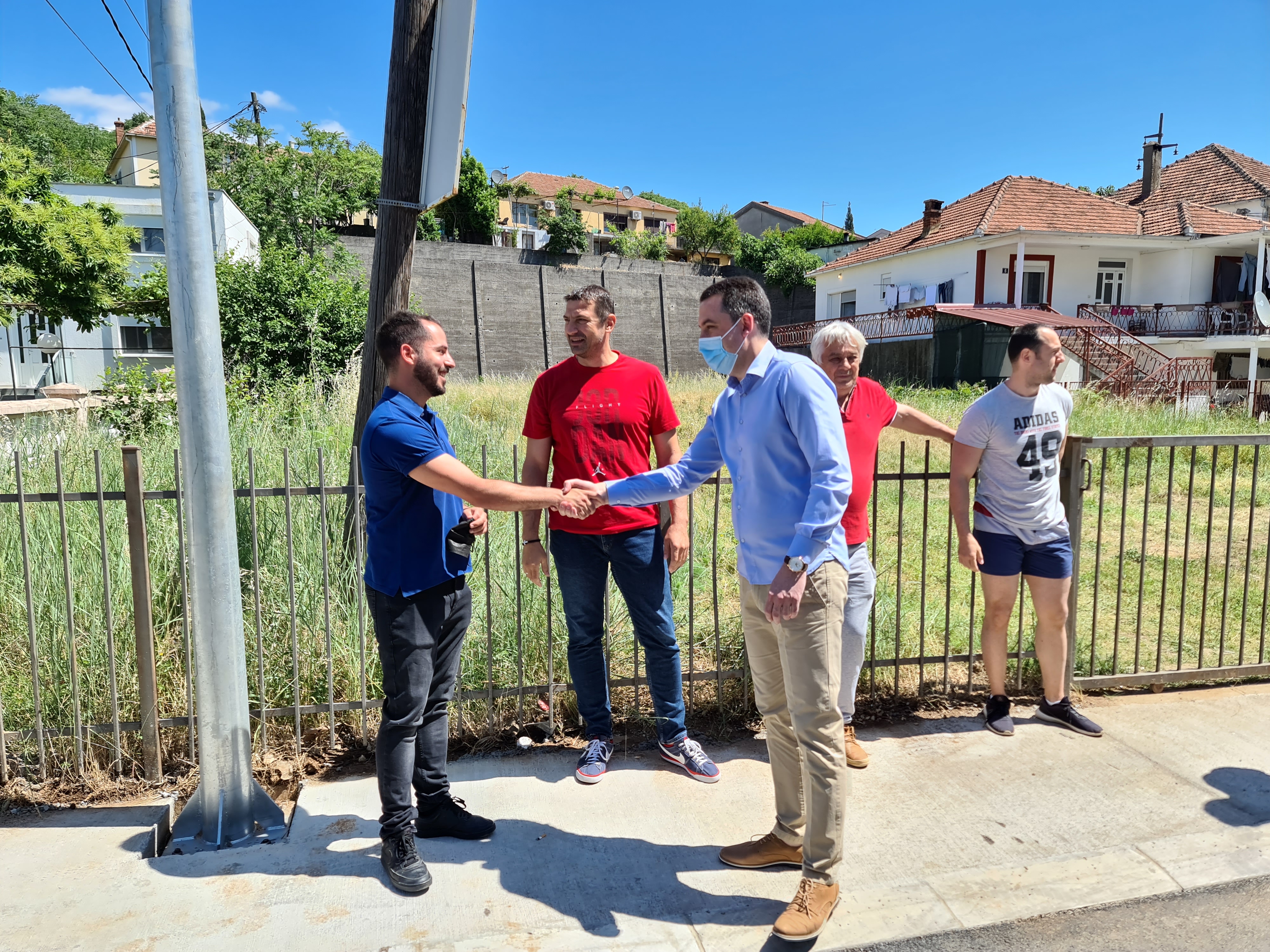 Još jedna saobraćajnica u Podgorici dobila potpuno novi izgled; Završena rekonstrukcija Ulice 18. jula u Momišićima