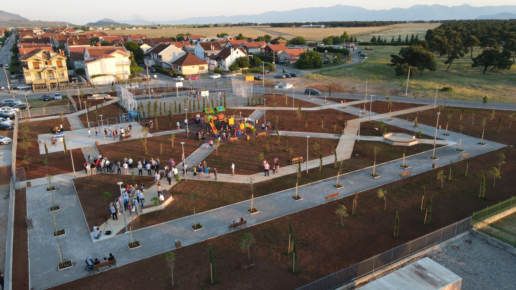 Otvoren novi park na Koniku: Podgorica dobila četvrti novi park u ovoj godini