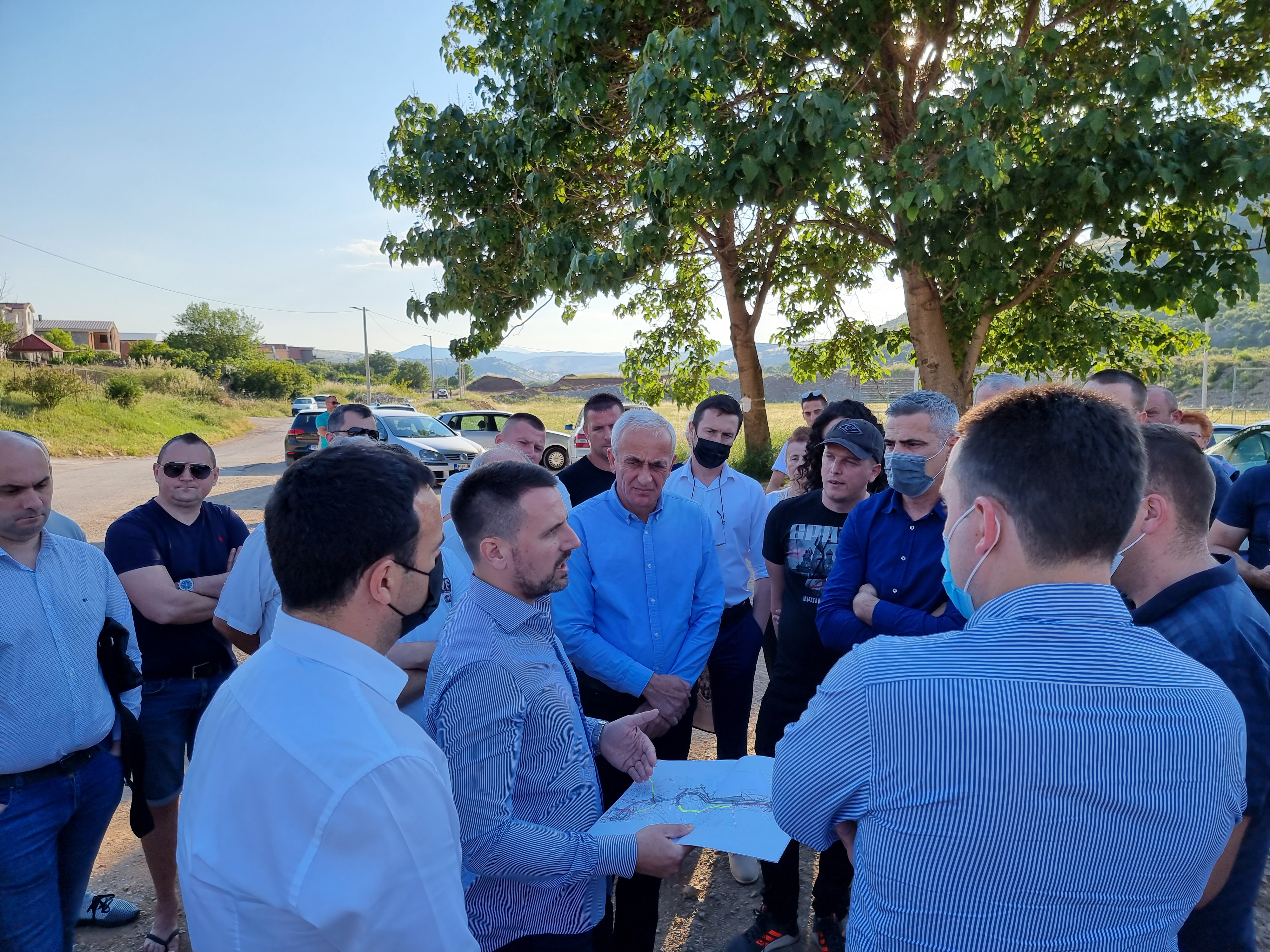 Gradonačelnik Vuković sa mještanima Zlatice: Uskoro ćemo riješiti probleme koji duže vrijeme opterećuju stanovnike ovog dijela grada