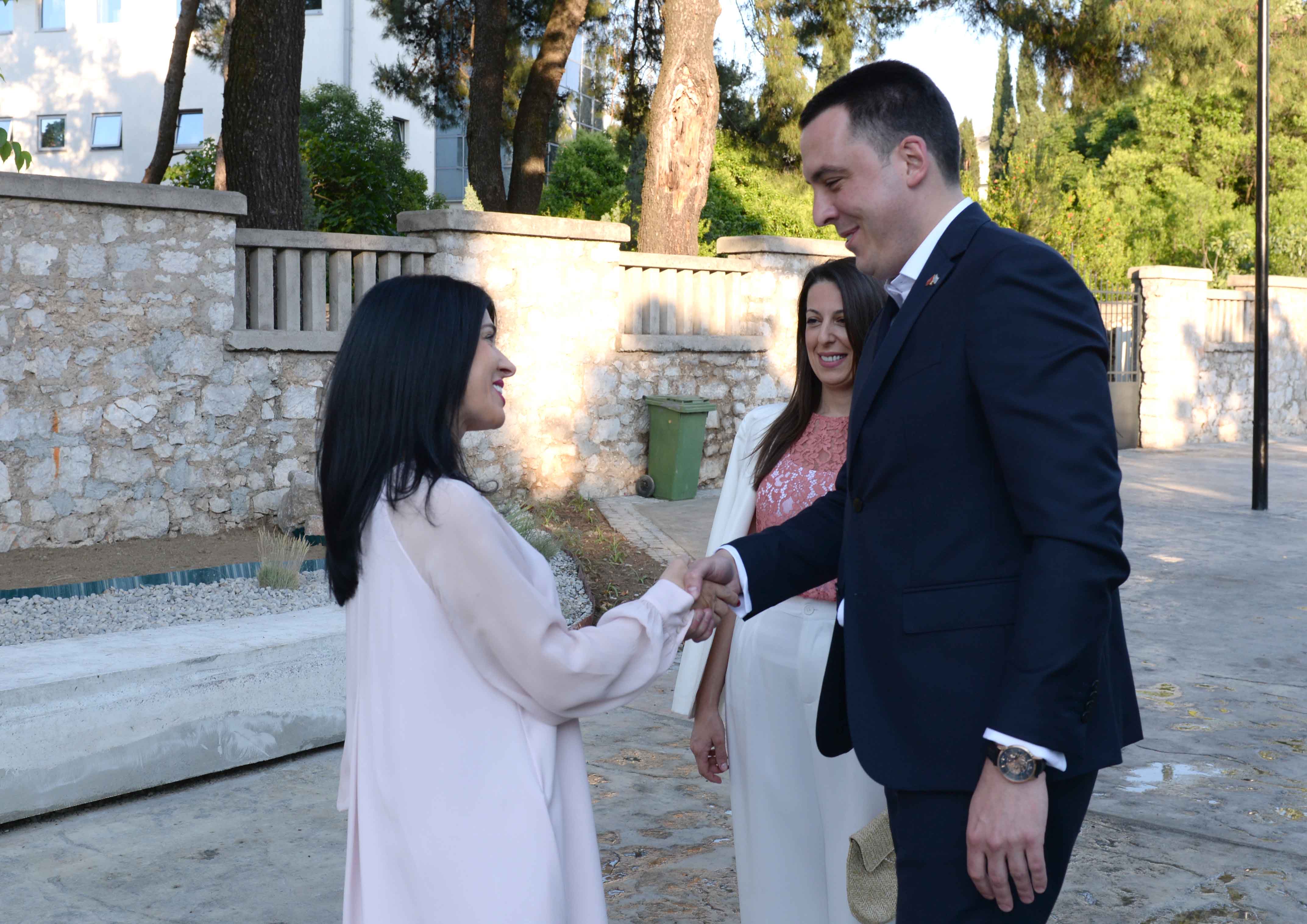 Svečano otvorena uređena pješačka zona i plato ispred Gimnazije Slobodan Škerović