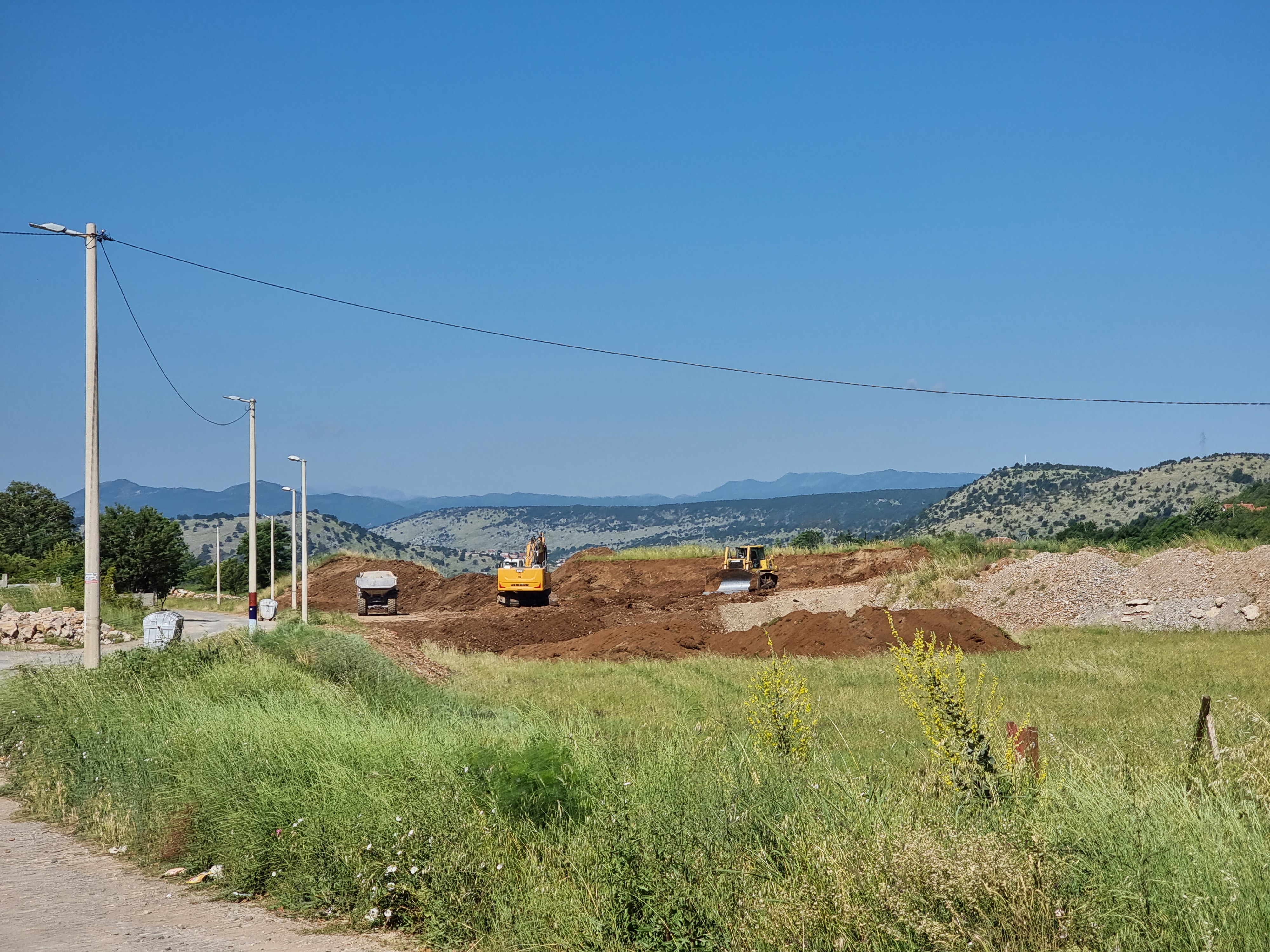 Glavni grad krenuo u rješavanje problema mještana Zlatice; Počeli radovi na sanaciji i uređenju deponije građevinskog materijala