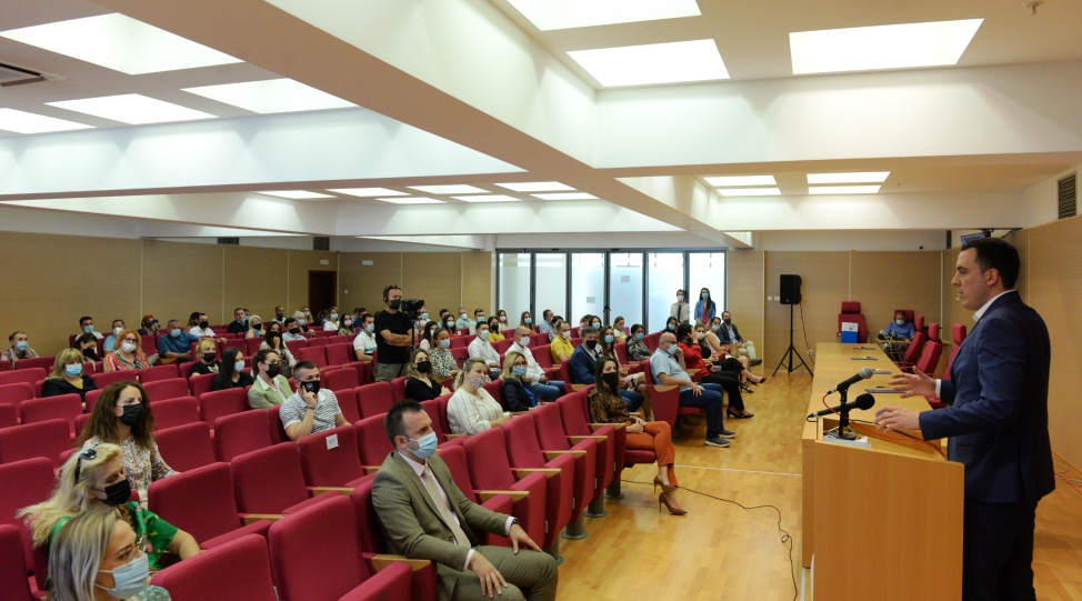 Još jedna vrijedna podrška Glavnog grada podgoričkim privrednicima; Centar za informacioni sistem besplatno će izraditi 101 sajt