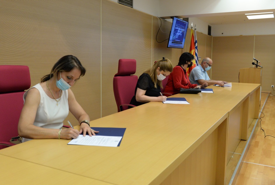 Još jedna vrijedna podrška Glavnog grada podgoričkim privrednicima; Centar za informacioni sistem besplatno će izraditi 101 sajt