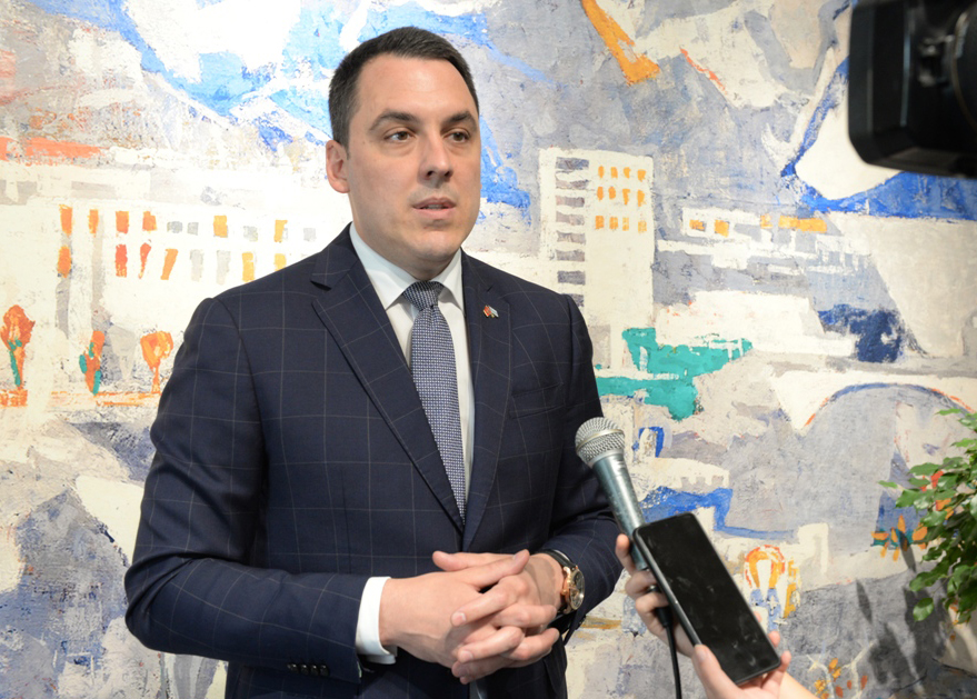 Potpisan kolektivni ugovor između Glavnog grada i Sindikalne organizacije; Stvorene pretpostavke za još bolje uslove rada zapošljenih i efikasnije funkcionisanje gradskog sindikata