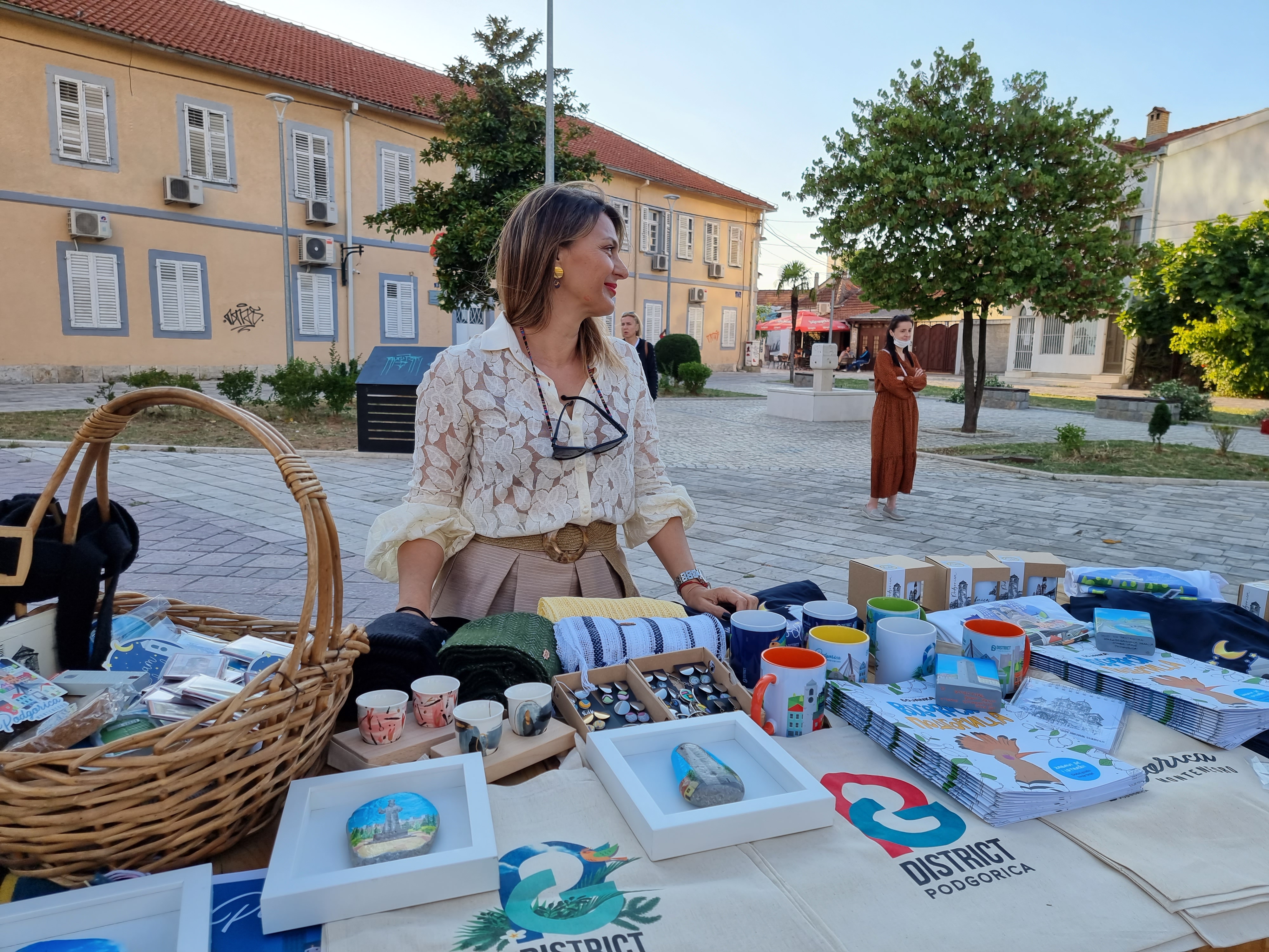 Počele "Ženske priče"; Podgoričke preduzetnice predstavljaju svoje proizvode