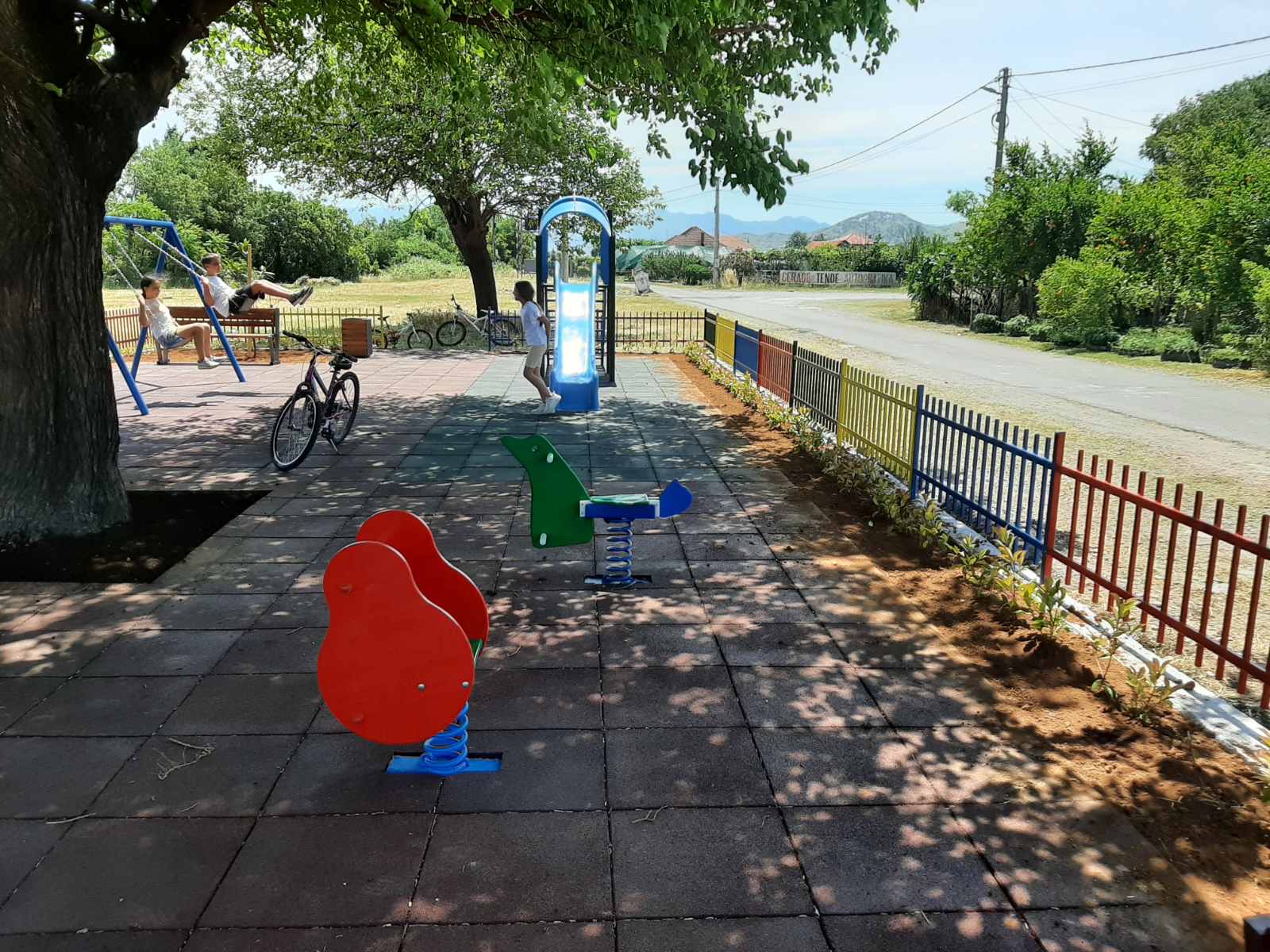 Mahala dobila novo igralište