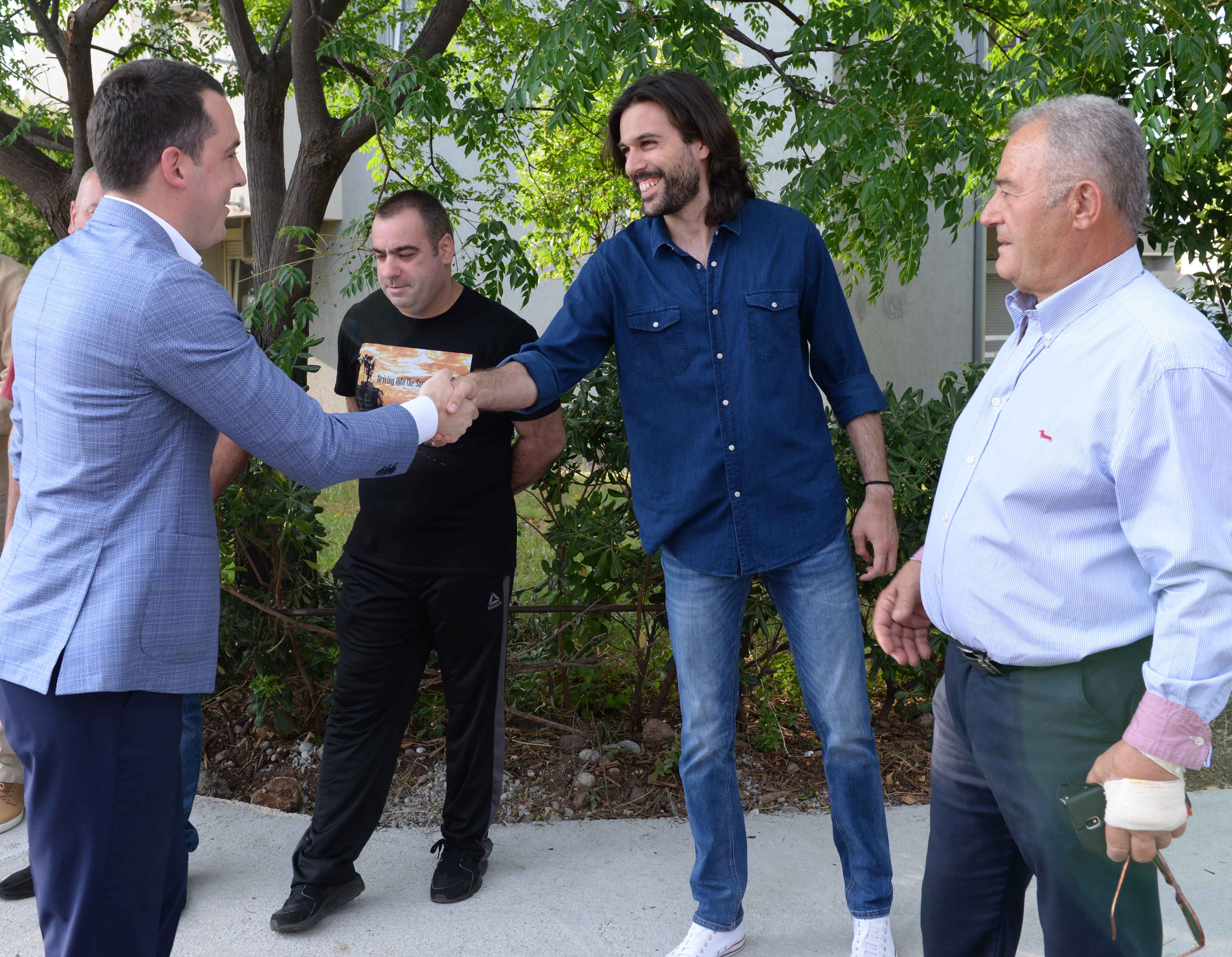 Završena I faza rekonstrukcije najprometnije ulice u Maslinama; Vuković najavio nova ulaganja