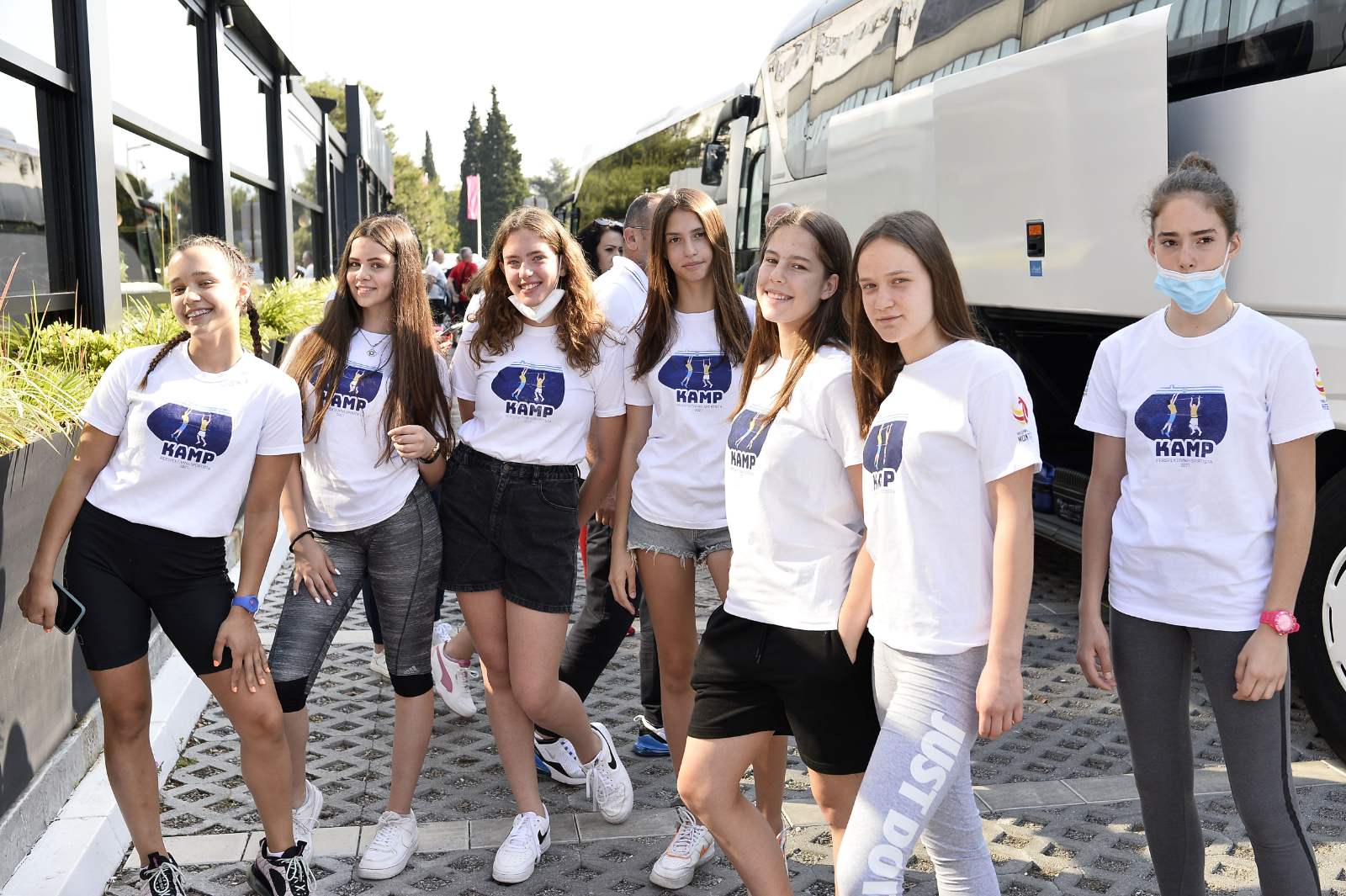 Glavni grad njeguje tradiciju; Mladi perspektivni sportisti Podgorice otišli na Kopaonik