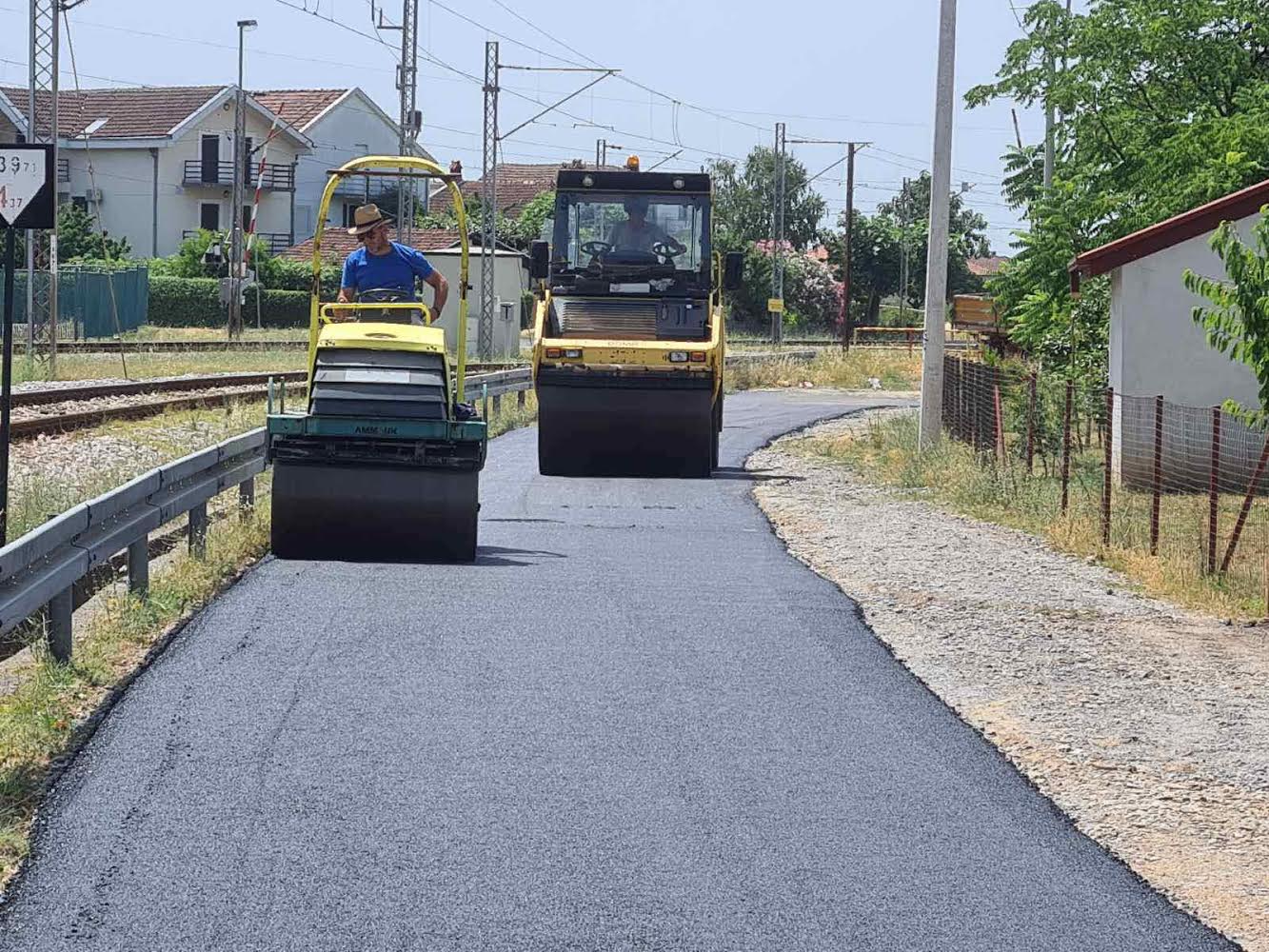 "Putevi" nastavljaju radove na asfaltiranju ulica koje su u prethodnom periodu dobile novu fekalnu kanalizaciju
