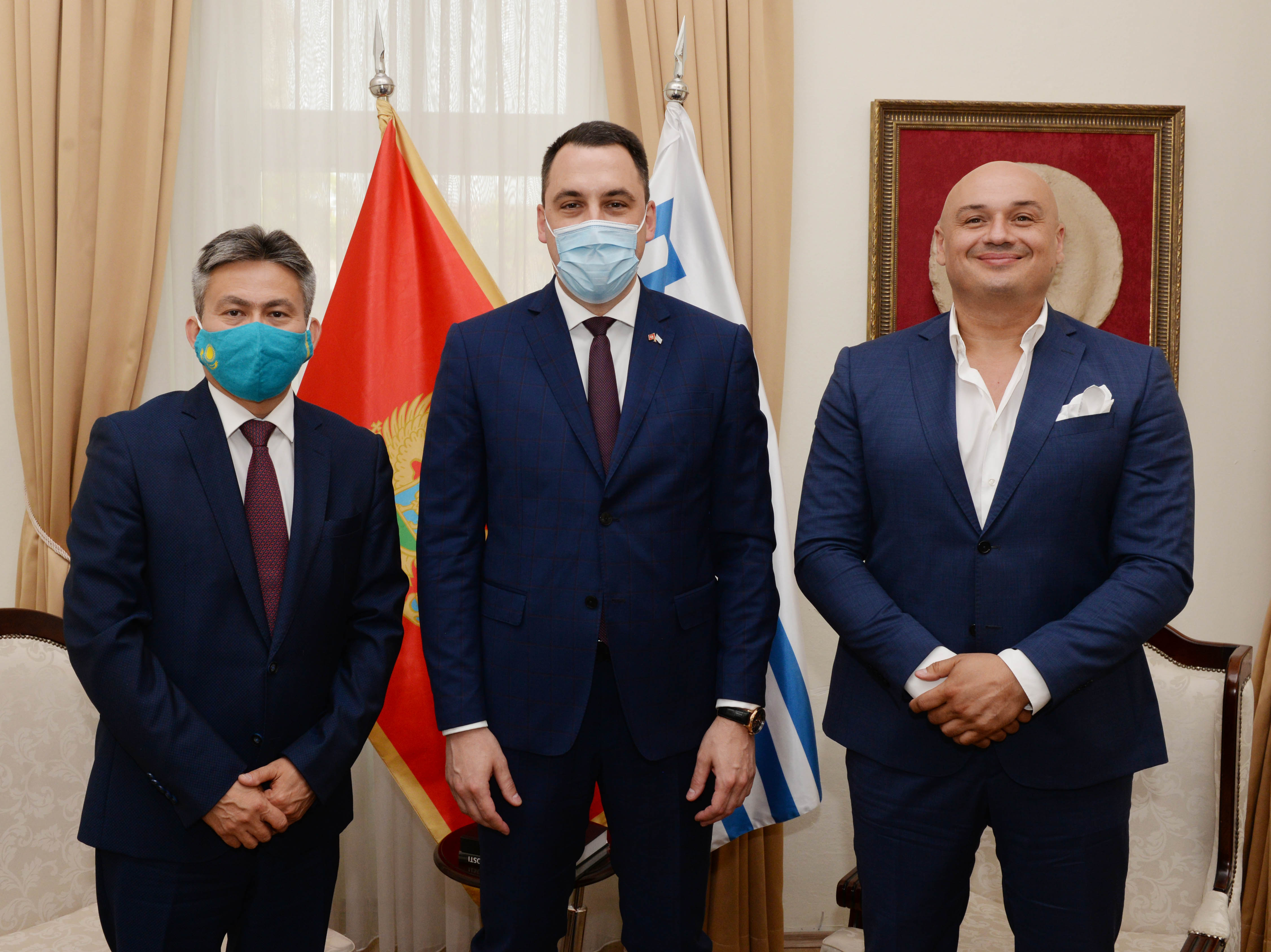 Gradonačelnik Vuković sa diplomatskim predstavnicima Japana, Izraela i Kazahstana: Podgorica poželjna destinacija za turiste i investitore