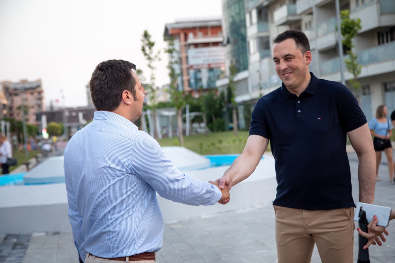 Završeni radovi na uređenju platoa kod hrama: Od neuređene površine do multifinkcionalnog prostora za građane