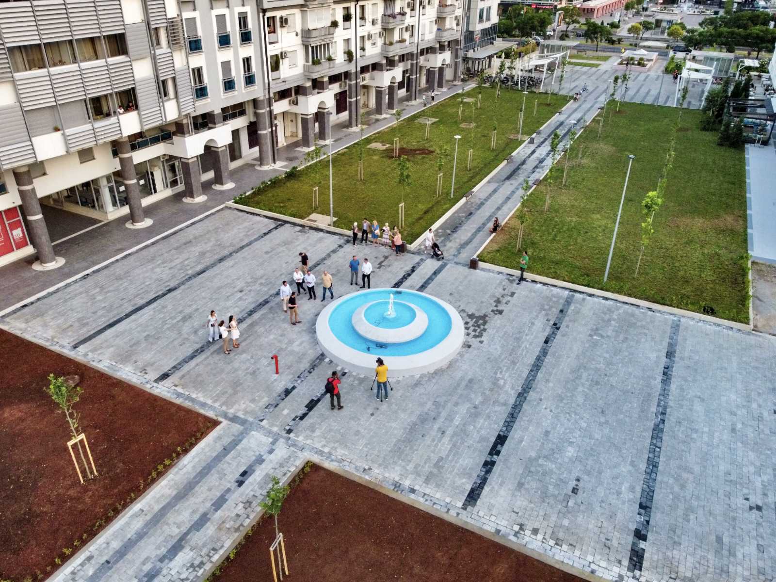 Završeni radovi na uređenju platoa kod hrama: Od neuređene površine do multifinkcionalnog prostora za građane