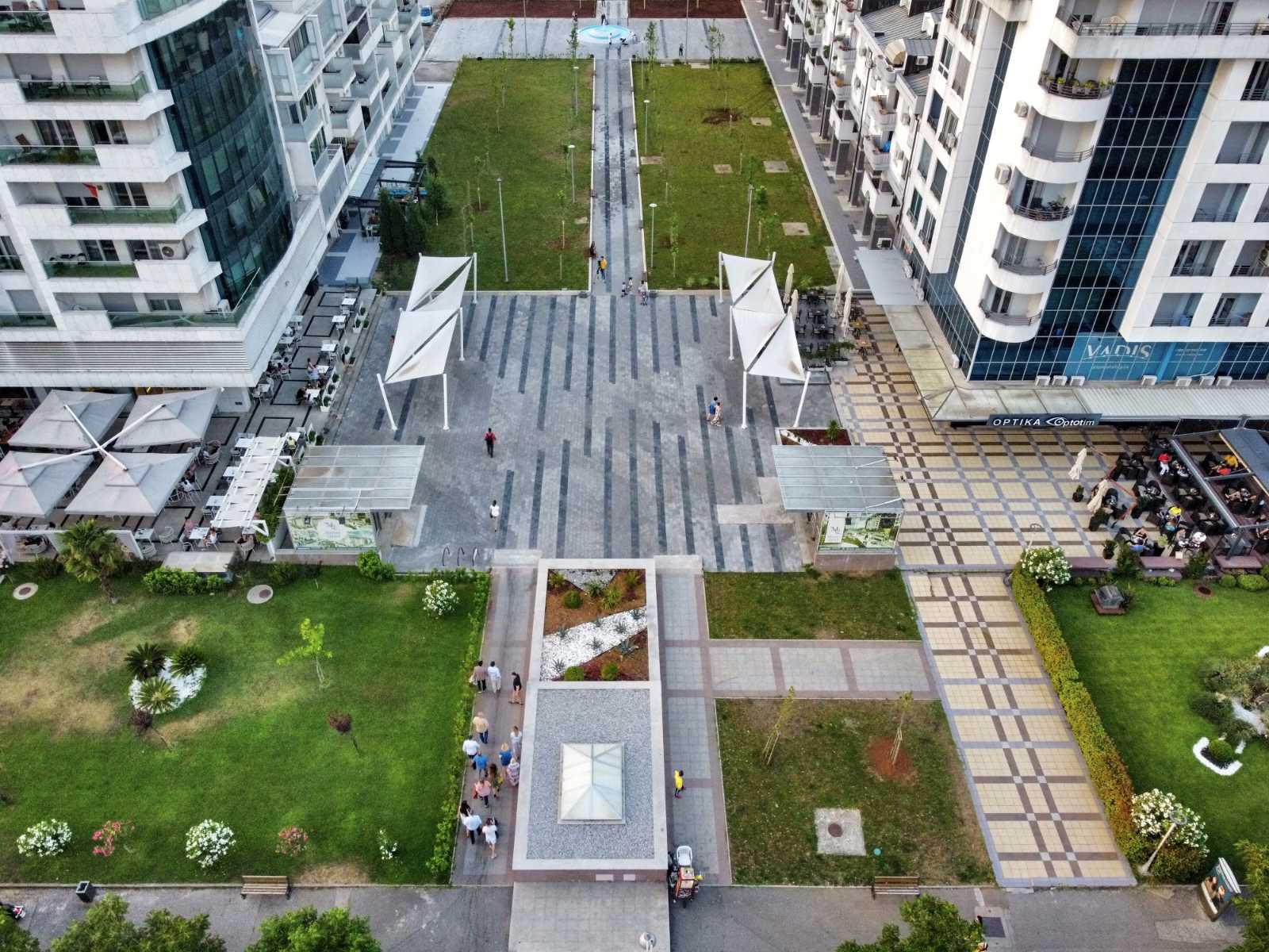 Završeni radovi na uređenju platoa kod hrama: Od neuređene površine do multifinkcionalnog prostora za građane