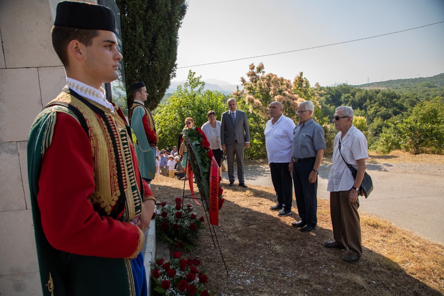 Polaganje vijenca na Ravnom lazu; Vuković: Na nama je da sačuvamo tekovine slobodarske i antifašističke Crne Gore