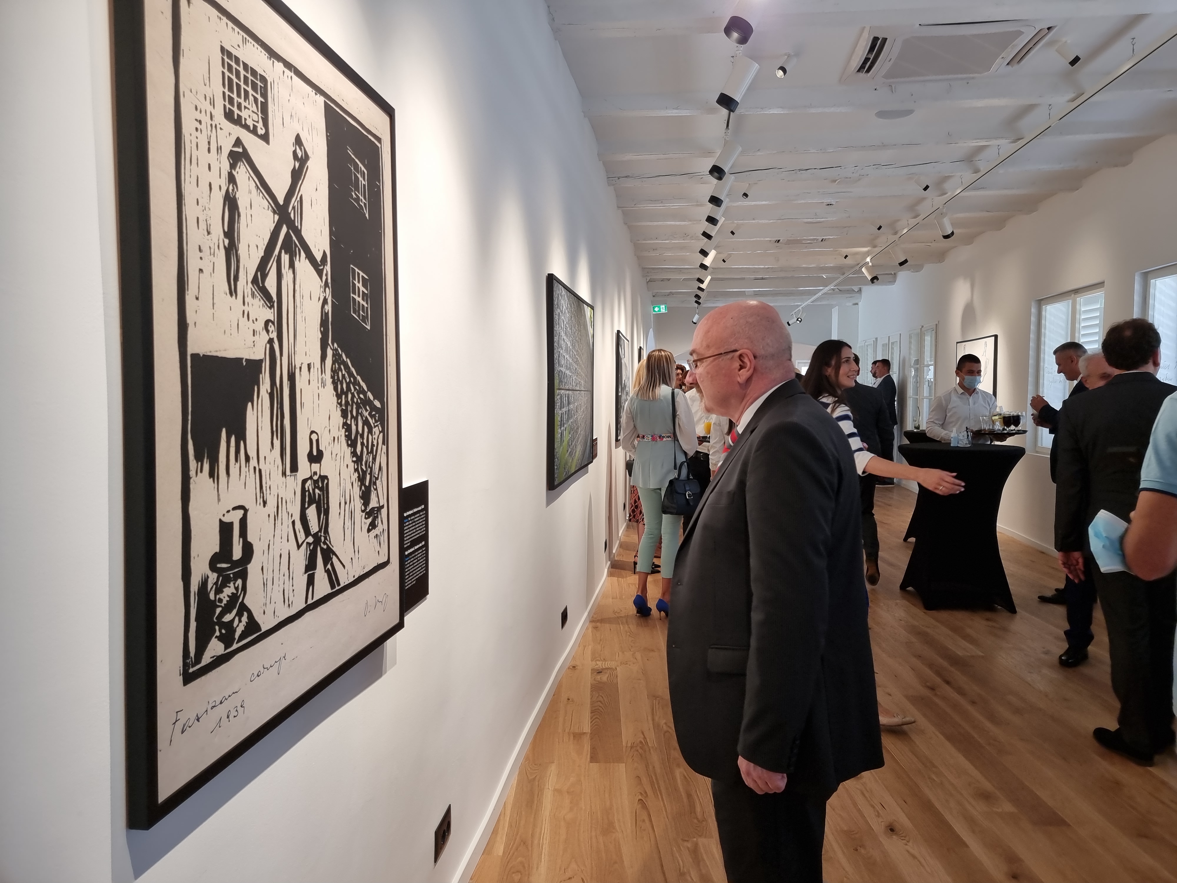 U Kuslevovoj kući otvorena izložba "Između fašizma i antifašizma: u 11 činova"