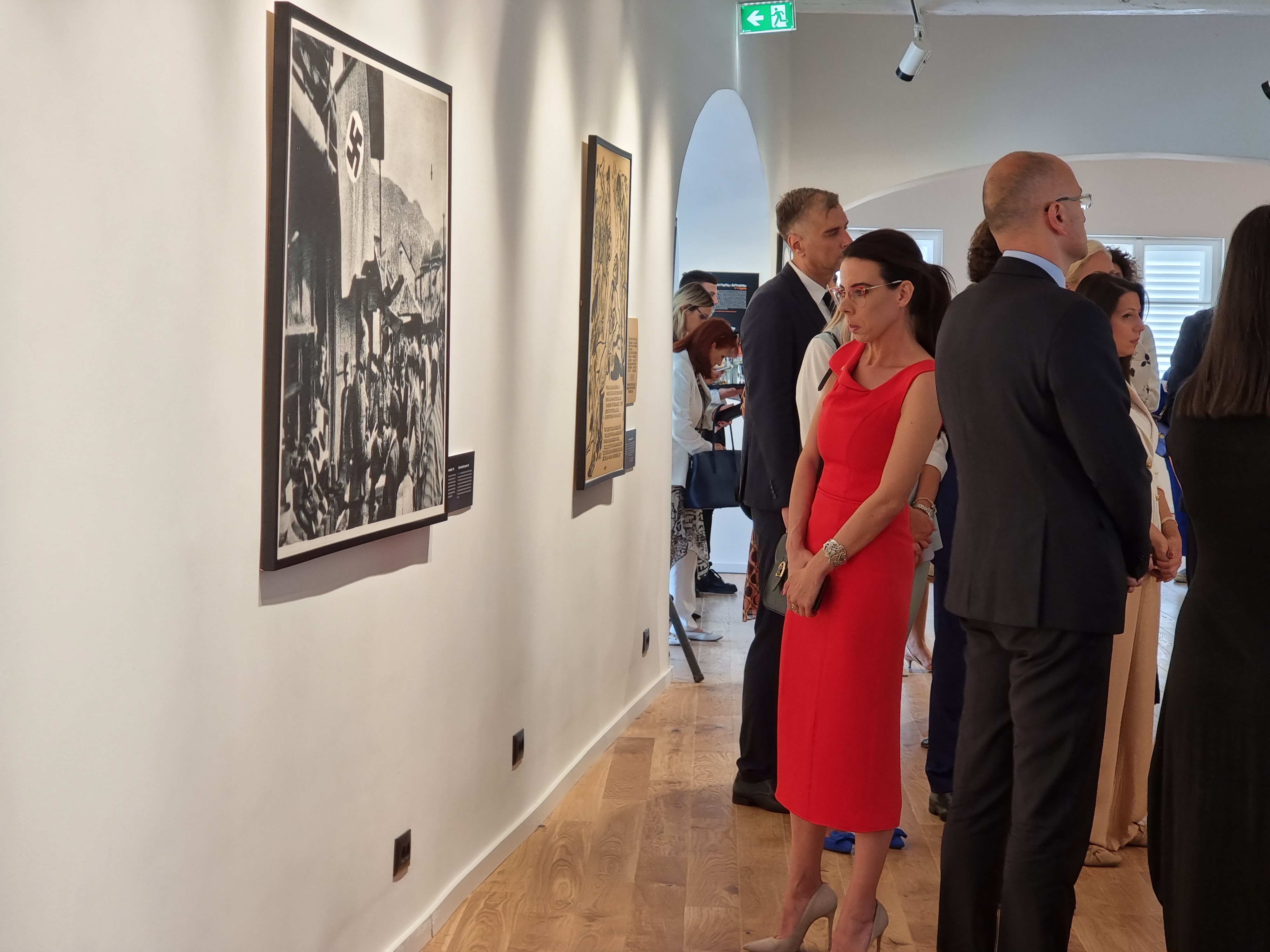 U Kuslevovoj kući otvorena izložba "Između fašizma i antifašizma: u 11 činova"