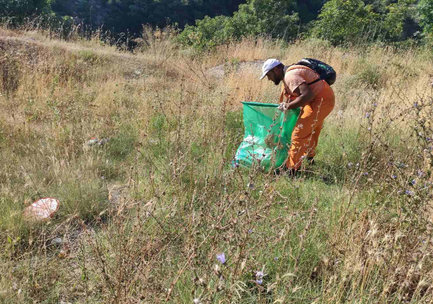Intenzivirani radovi na čišćenju pojasa uz magistralne puteve
