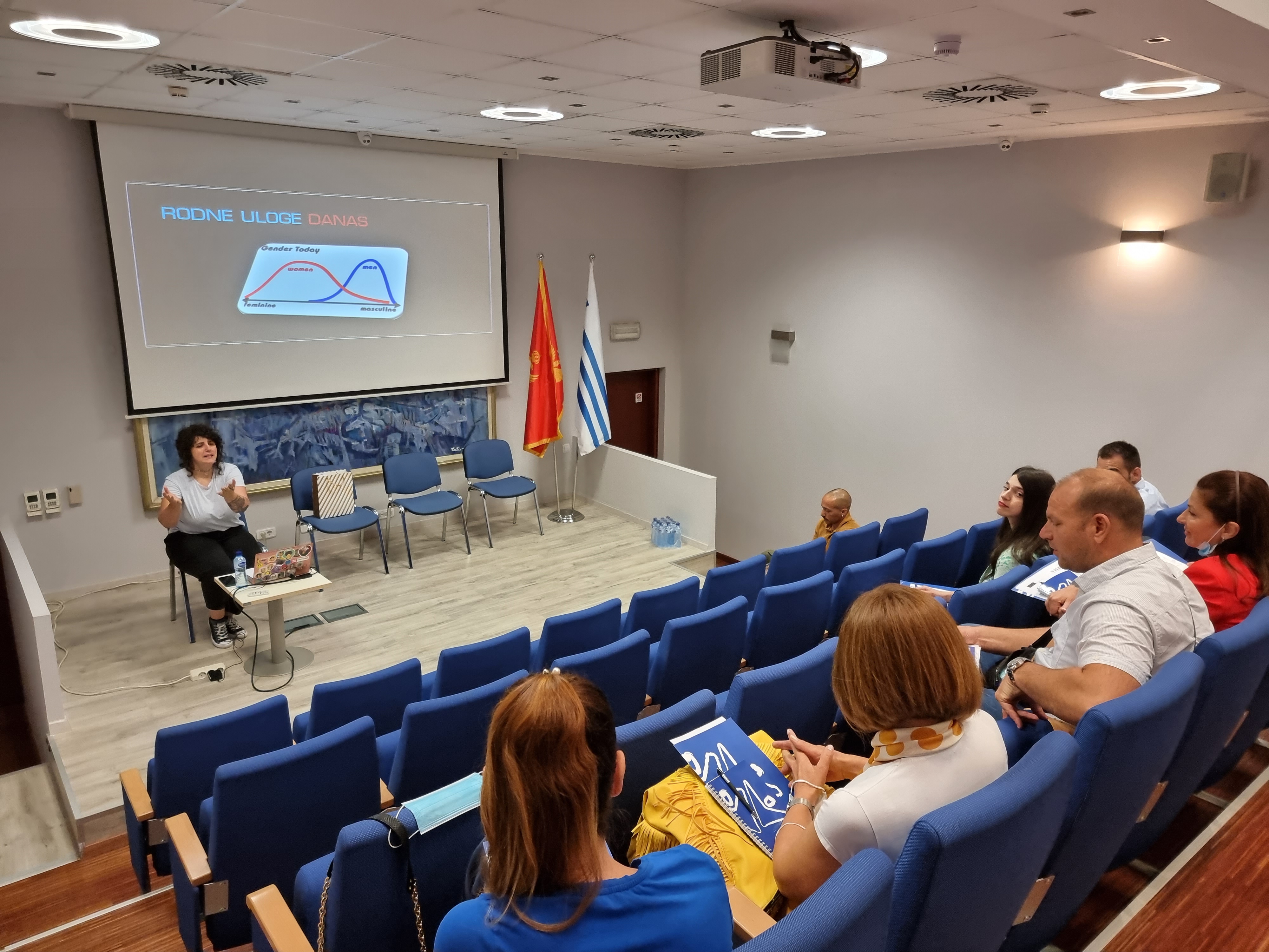 Održana obuka za matičare Glavnog grada povodom implementacije Zakona o životnom partnerstvu lica istog pola