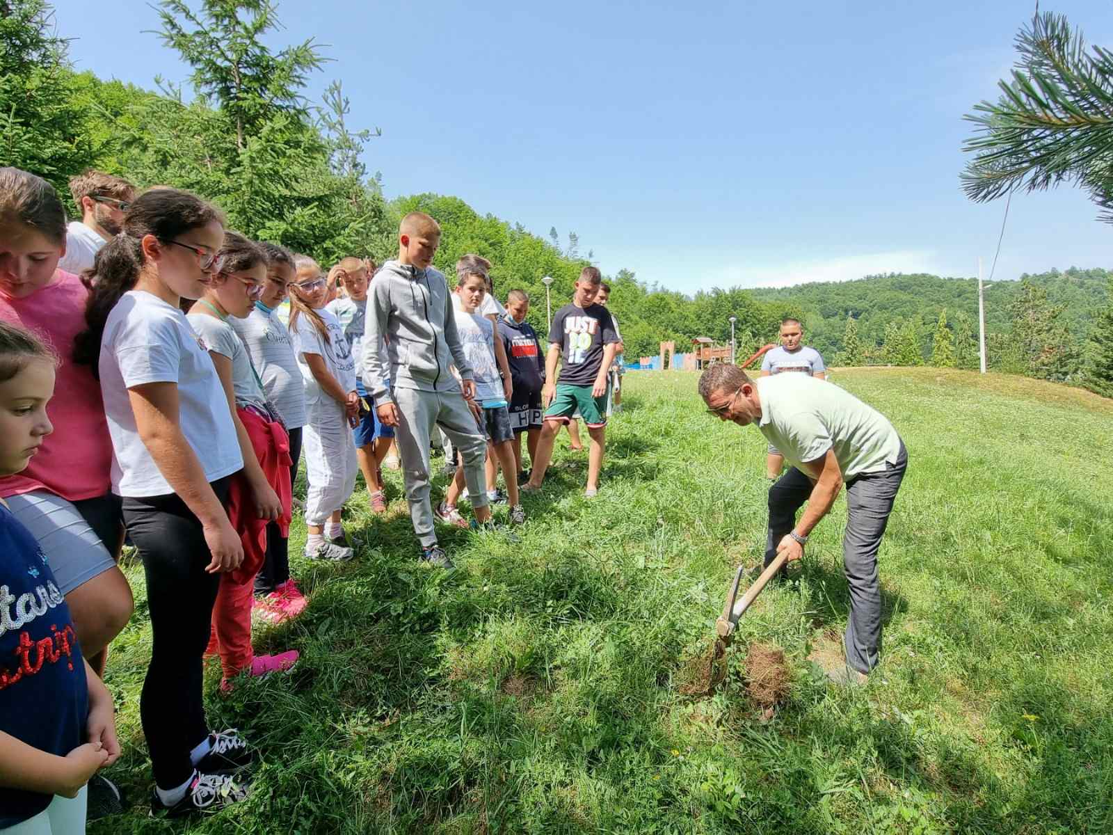 Zelenilo, Dječji savez i gorani u akciji ozelenjavanja Veruše