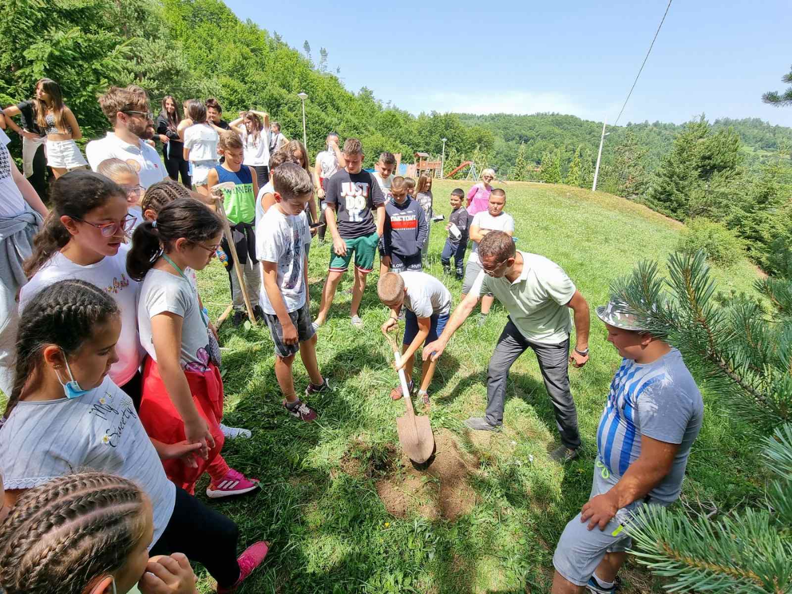 Zelenilo, Dječji savez i gorani u akciji ozelenjavanja Veruše