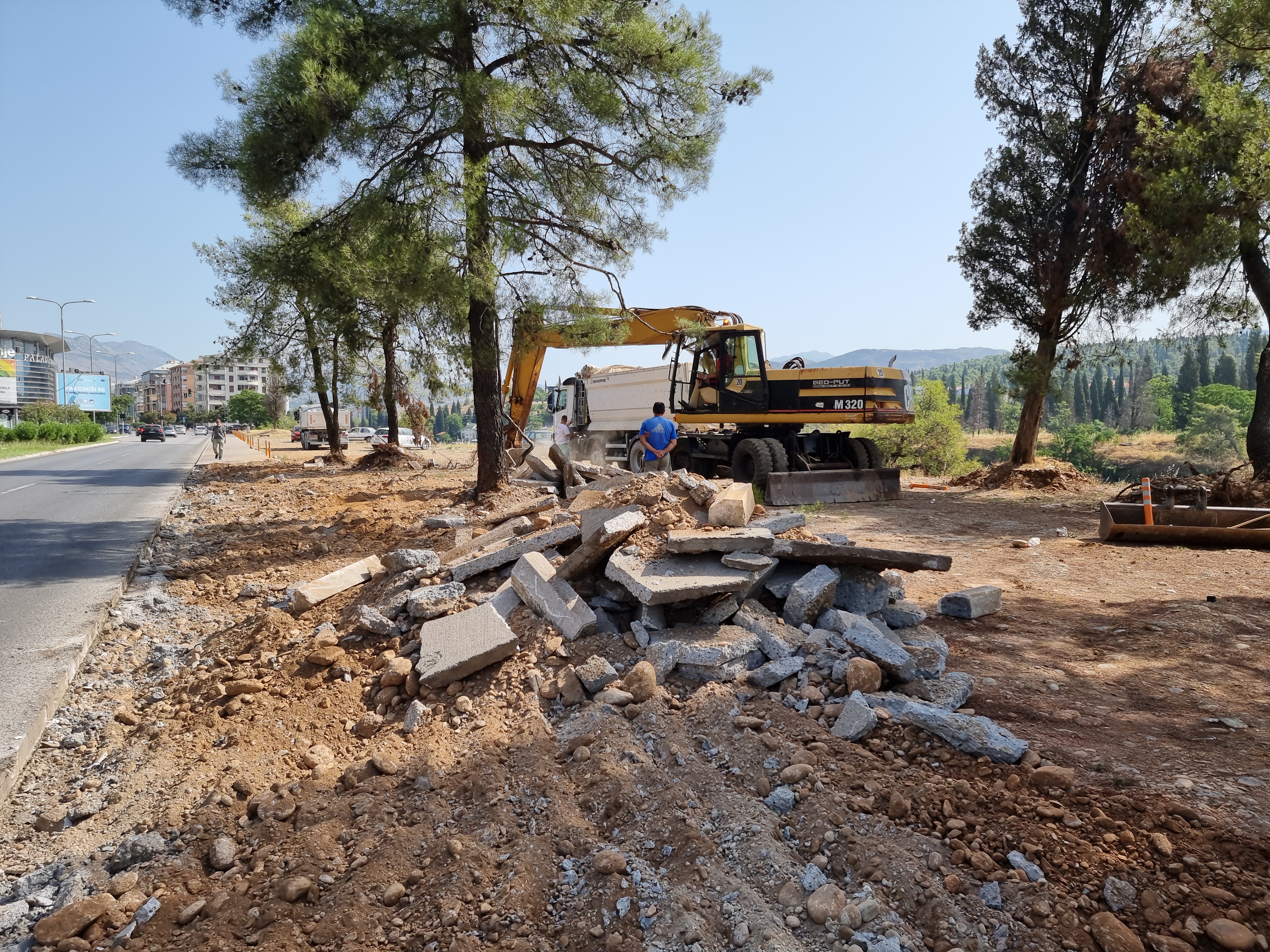 Počeli radovi na izgradnji parkinga prekoputa Ekonomskog fakulteta