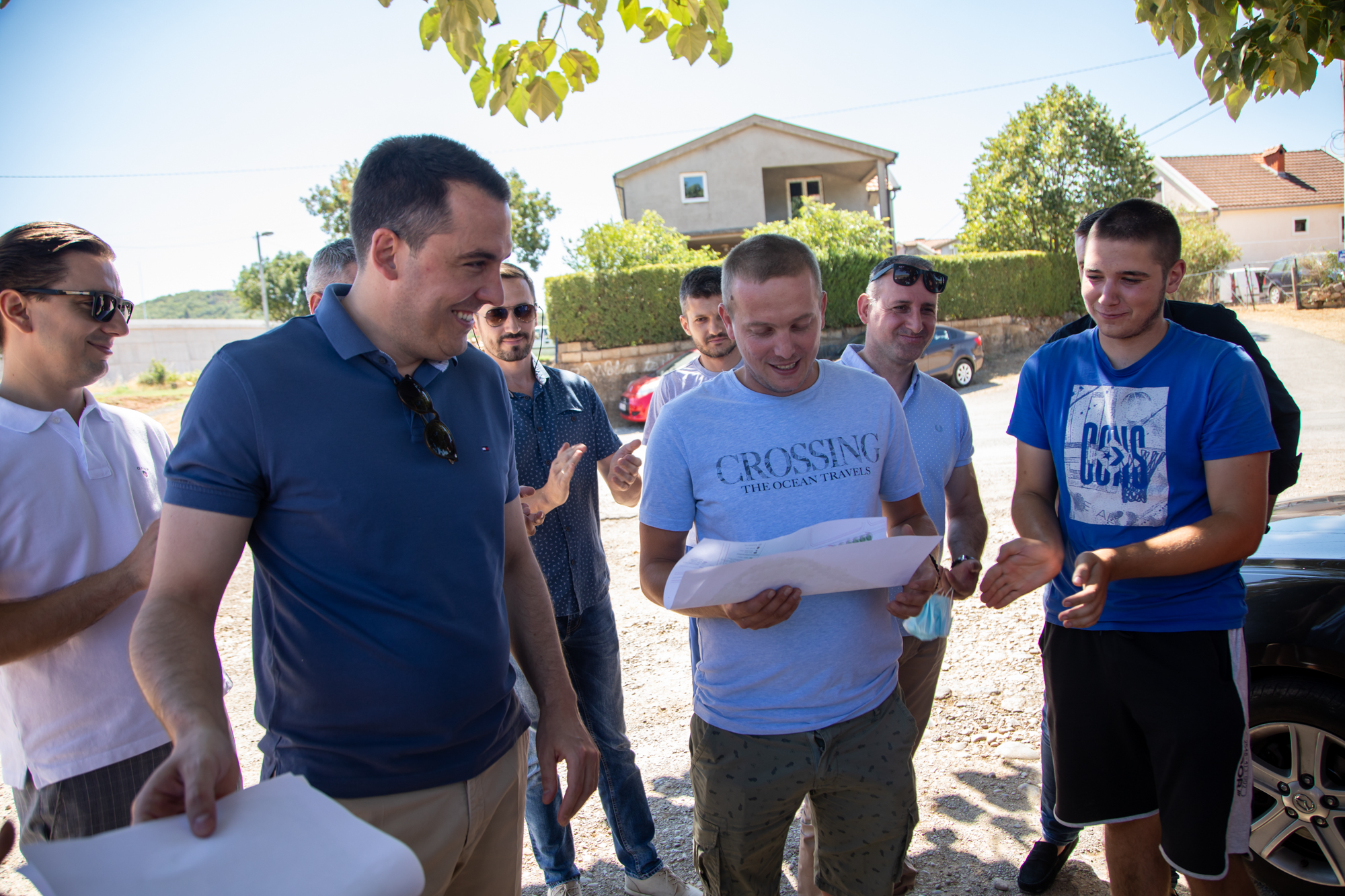 Vuković sa mještanima Zlatice: Uskoro nova sportsko-rekreativna zona i rekonstruisana Dunavska ulica