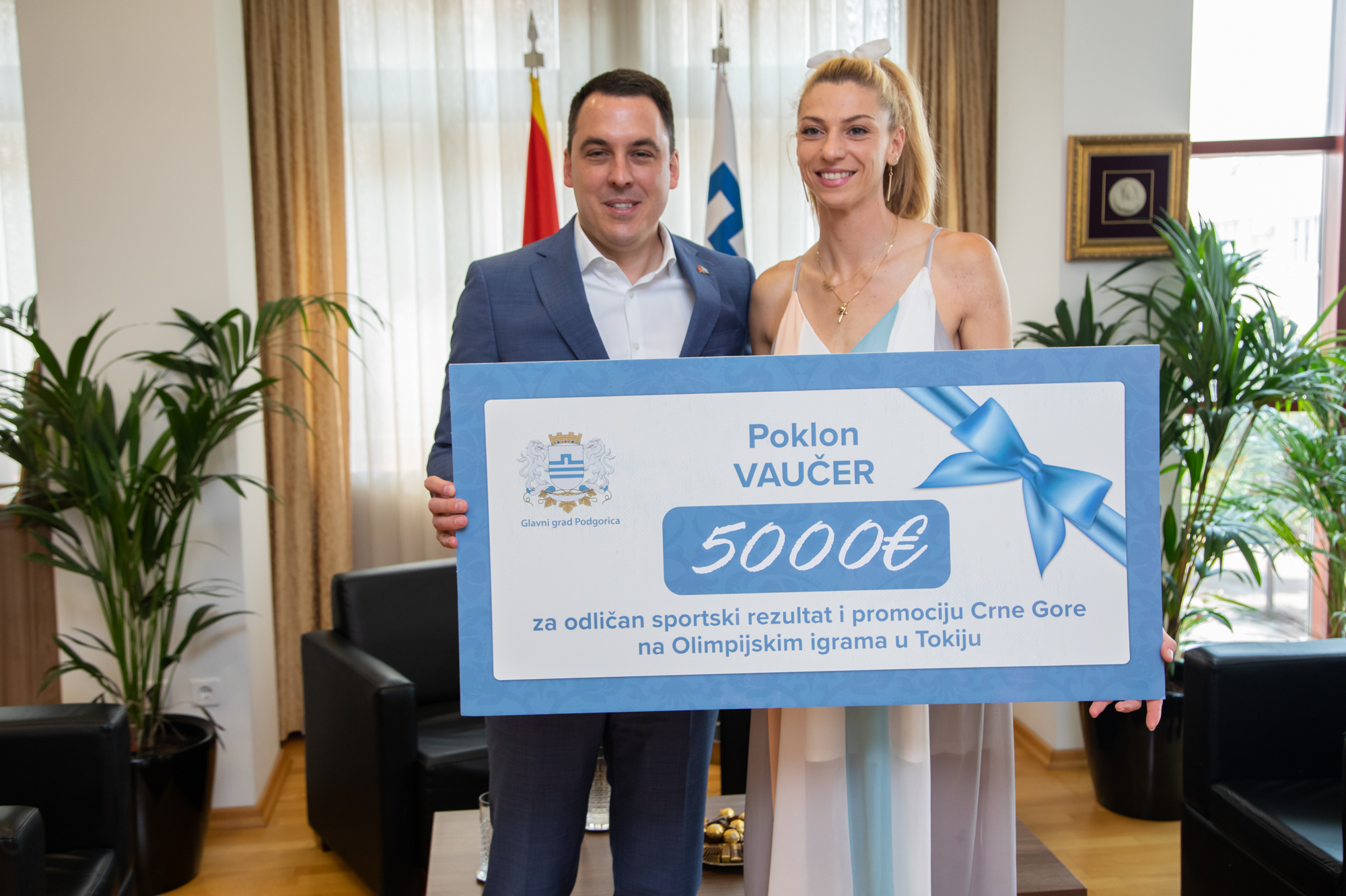 Gradonačelnik Podgorice upriličio prijem za Mariju Vuković; Glavni grad je ponosan na veliki uspjeh crnogorske atletičarke