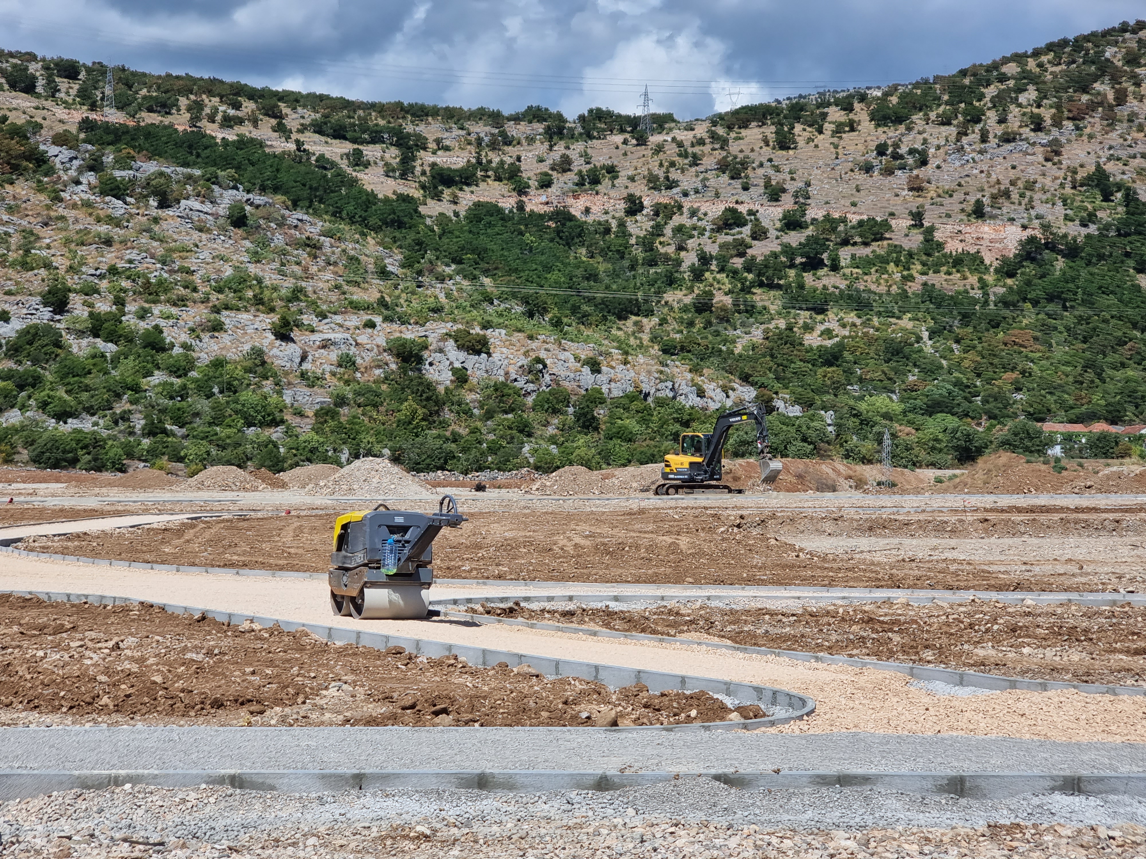 Radovi na izgradnji sportsko-rekreativne zone na Zlatici teku planiranom dinamikom