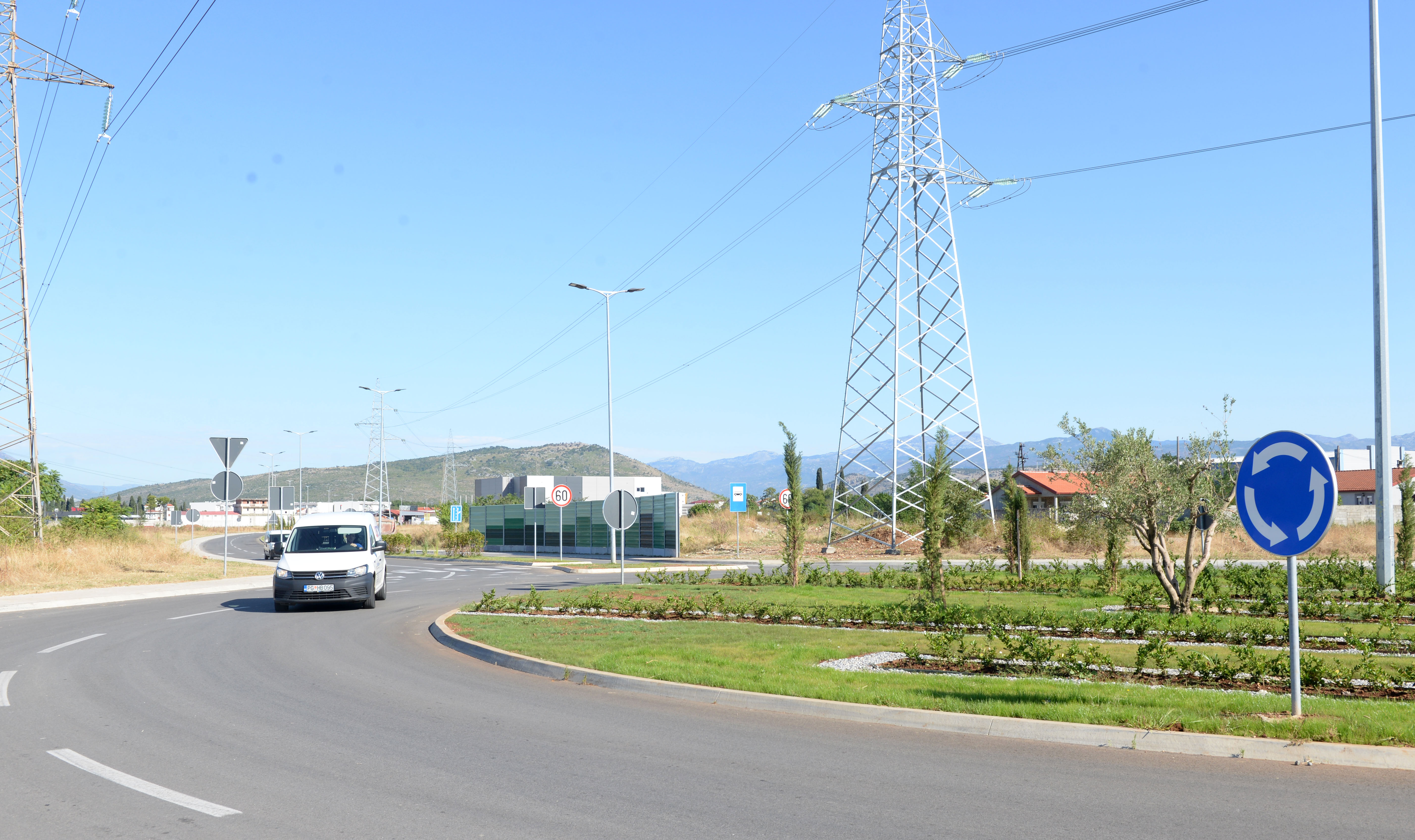 Jugozapadna obilaznica otvorena za saobraćaj; Vuković: Zasijala je nova "Luča"