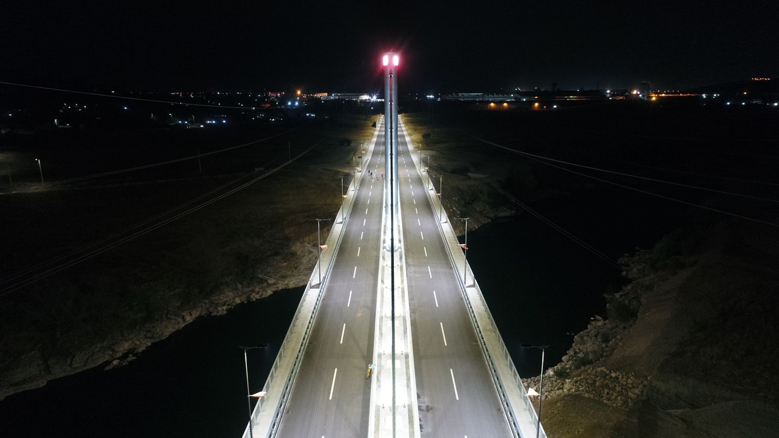 Jugozapadna obilaznica otvorena za saobraćaj; Vuković: Zasijala je nova "Luča"