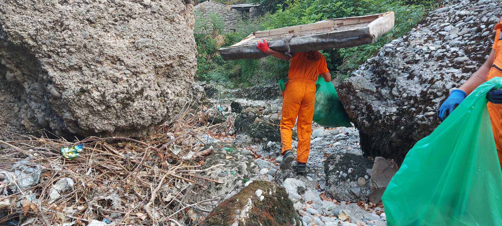Završena još jedna akcija čišćenja korita Ribnice