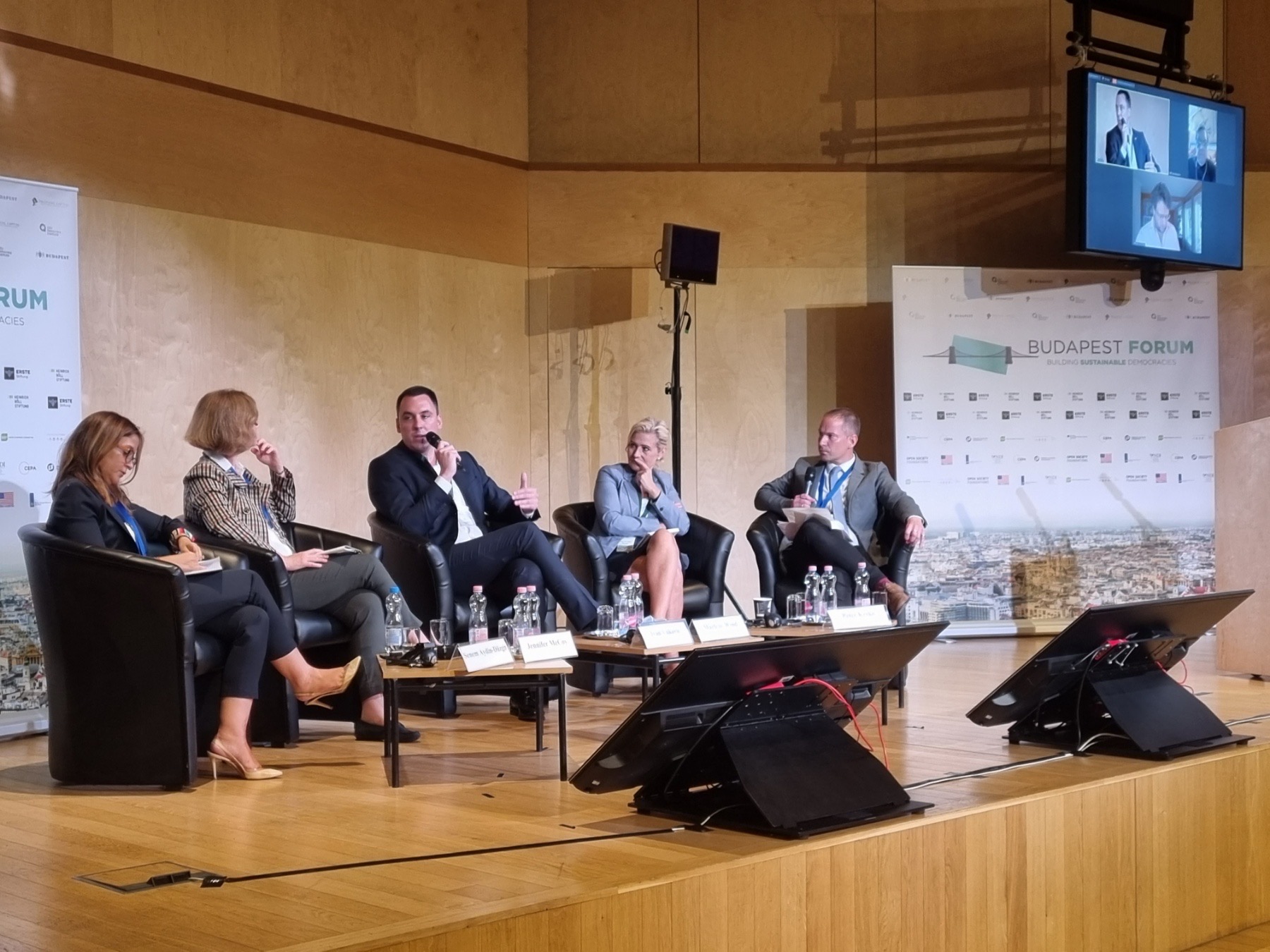 Gradonačelnik Vuković učestvovao na Budapest forumu