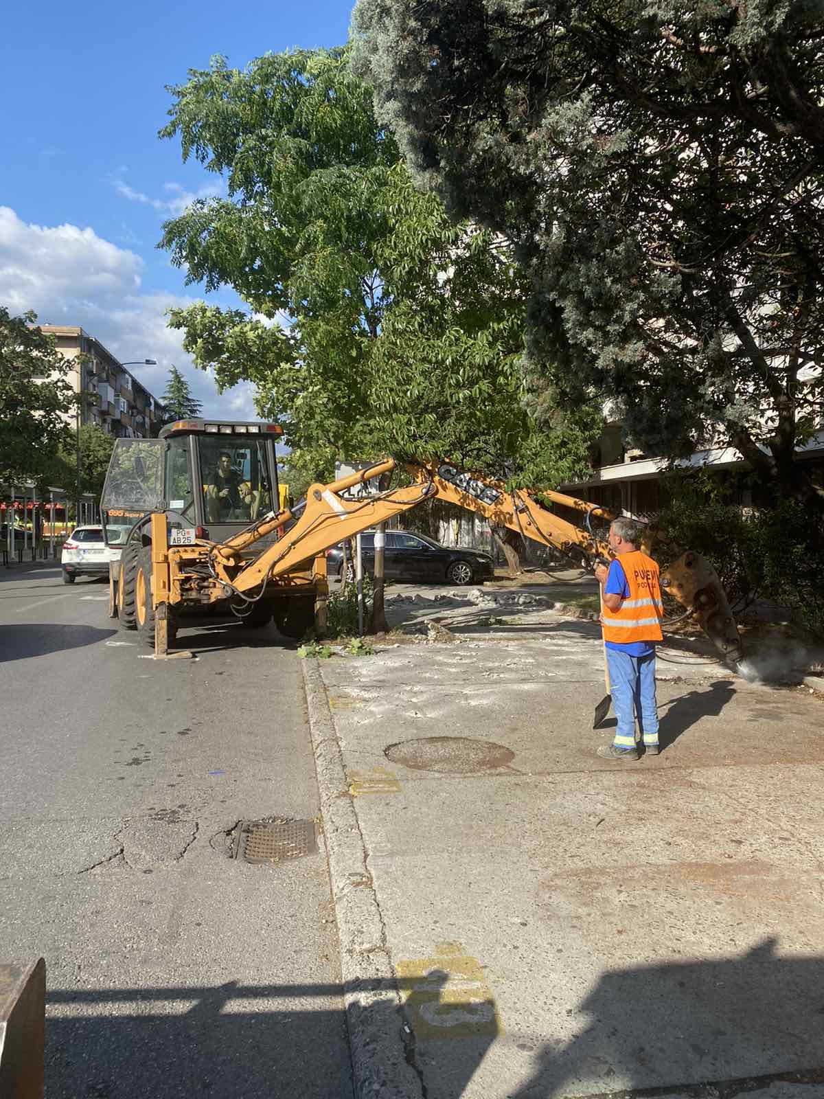 Počeli radovi na sanaciji Ulice Ivana Vujoševića