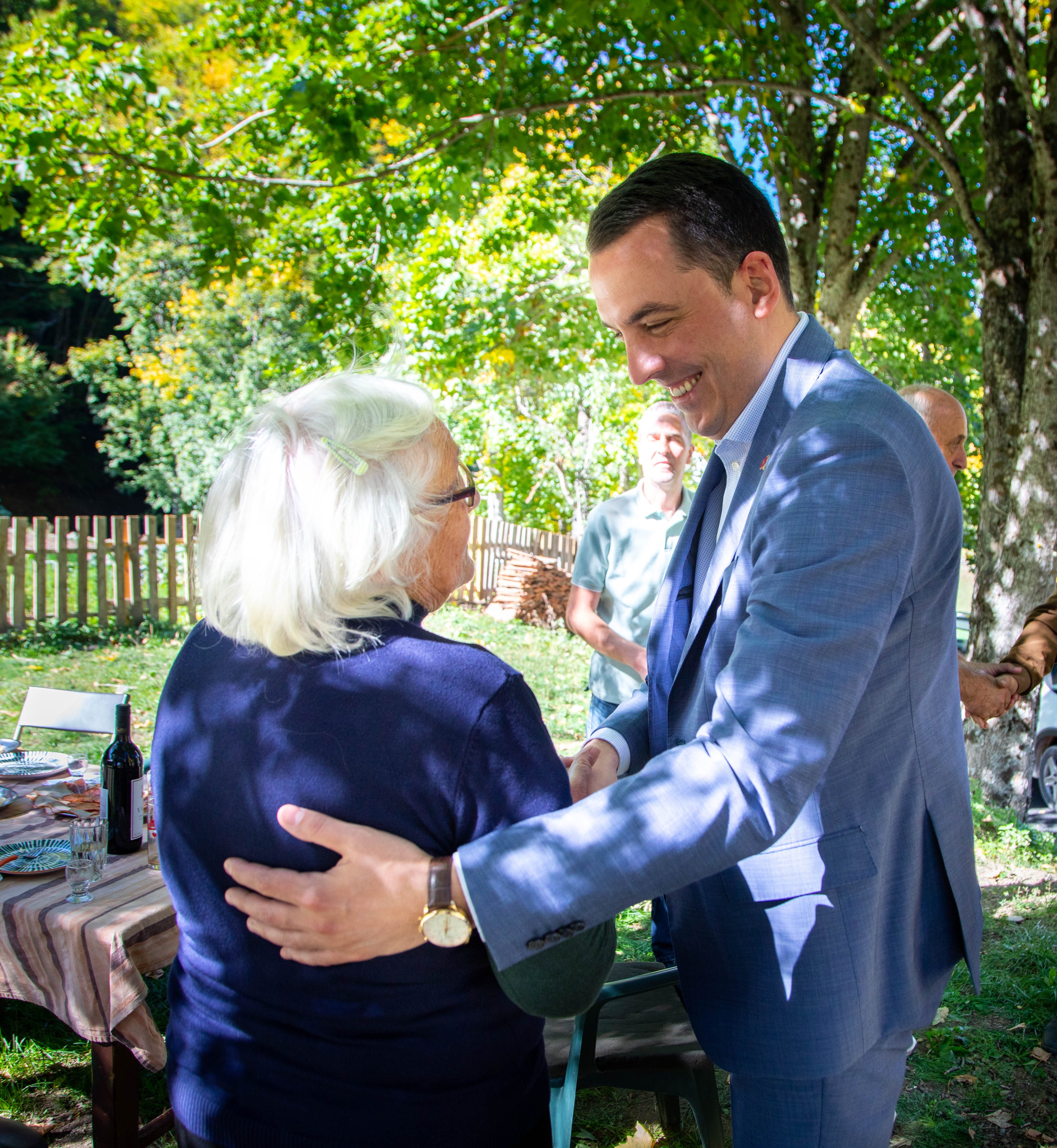 Vuković obišao Verušu; Građani nakon više decenija dobili adekvatnu putnu infrastrukturu