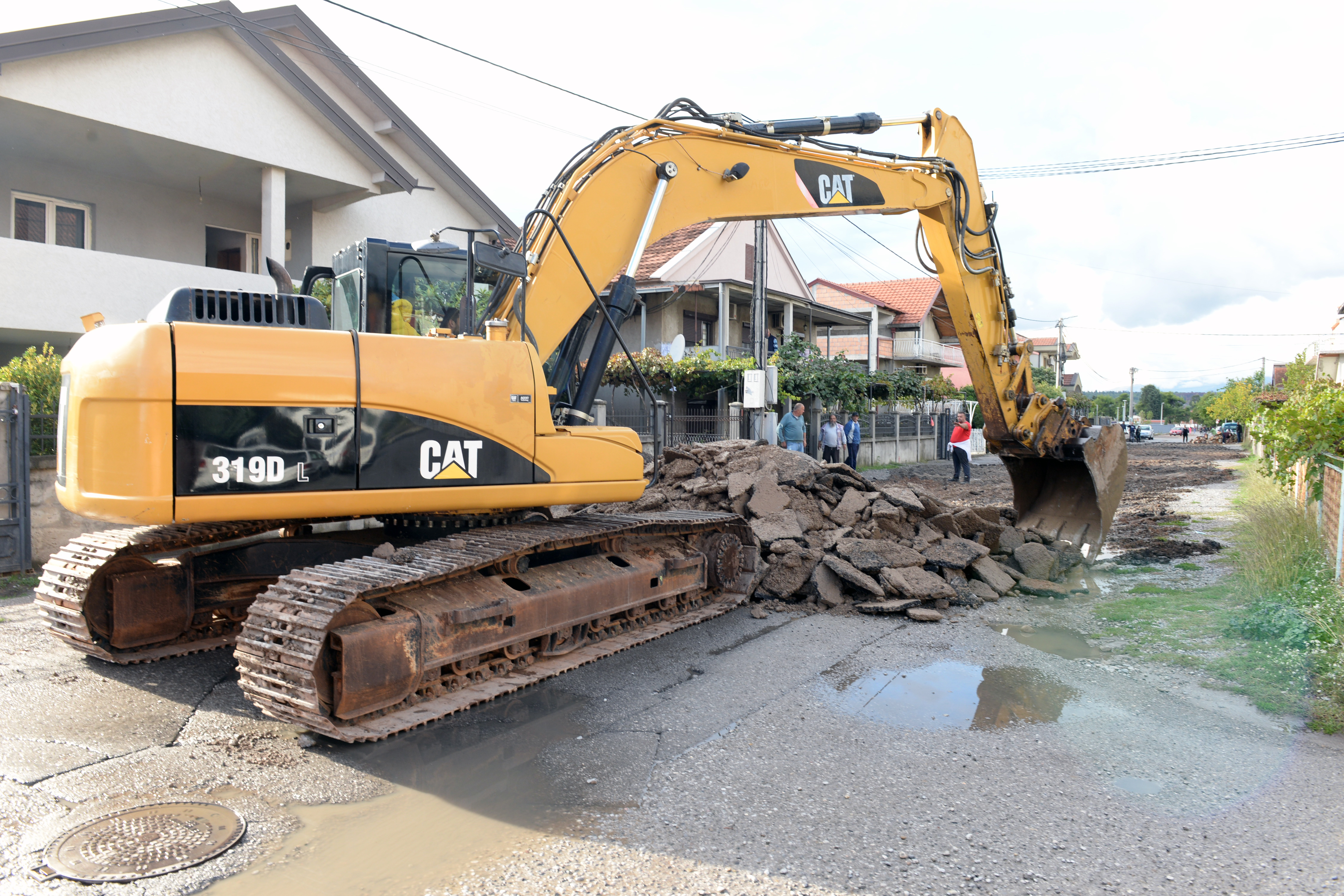 Počela rekonstrukcija jedne od najfrekventnijih saobraćajnica na Koniku