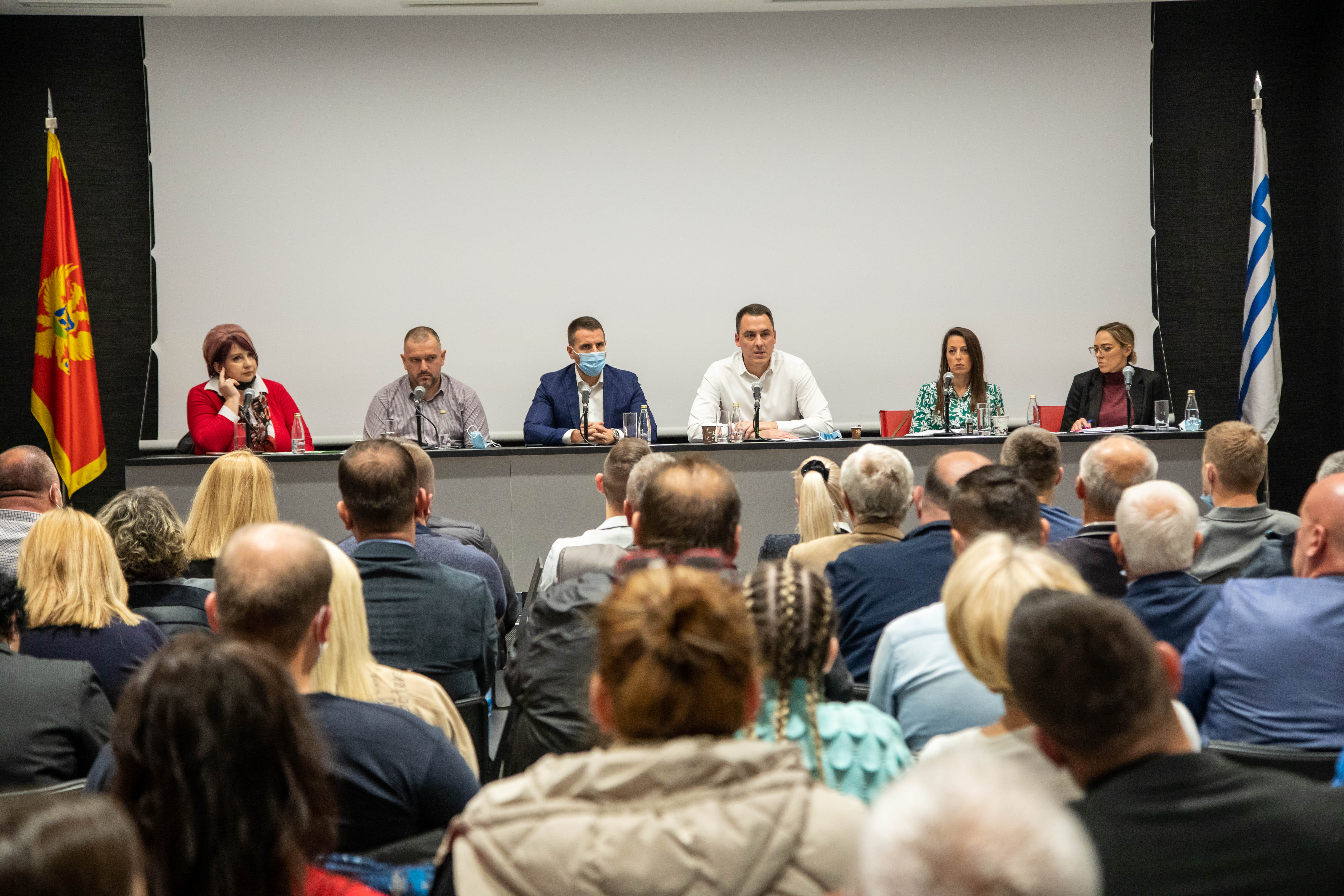 Stanovnici Starog aerodroma i Konika zadovoljni realizovanim i najavljenim projektima