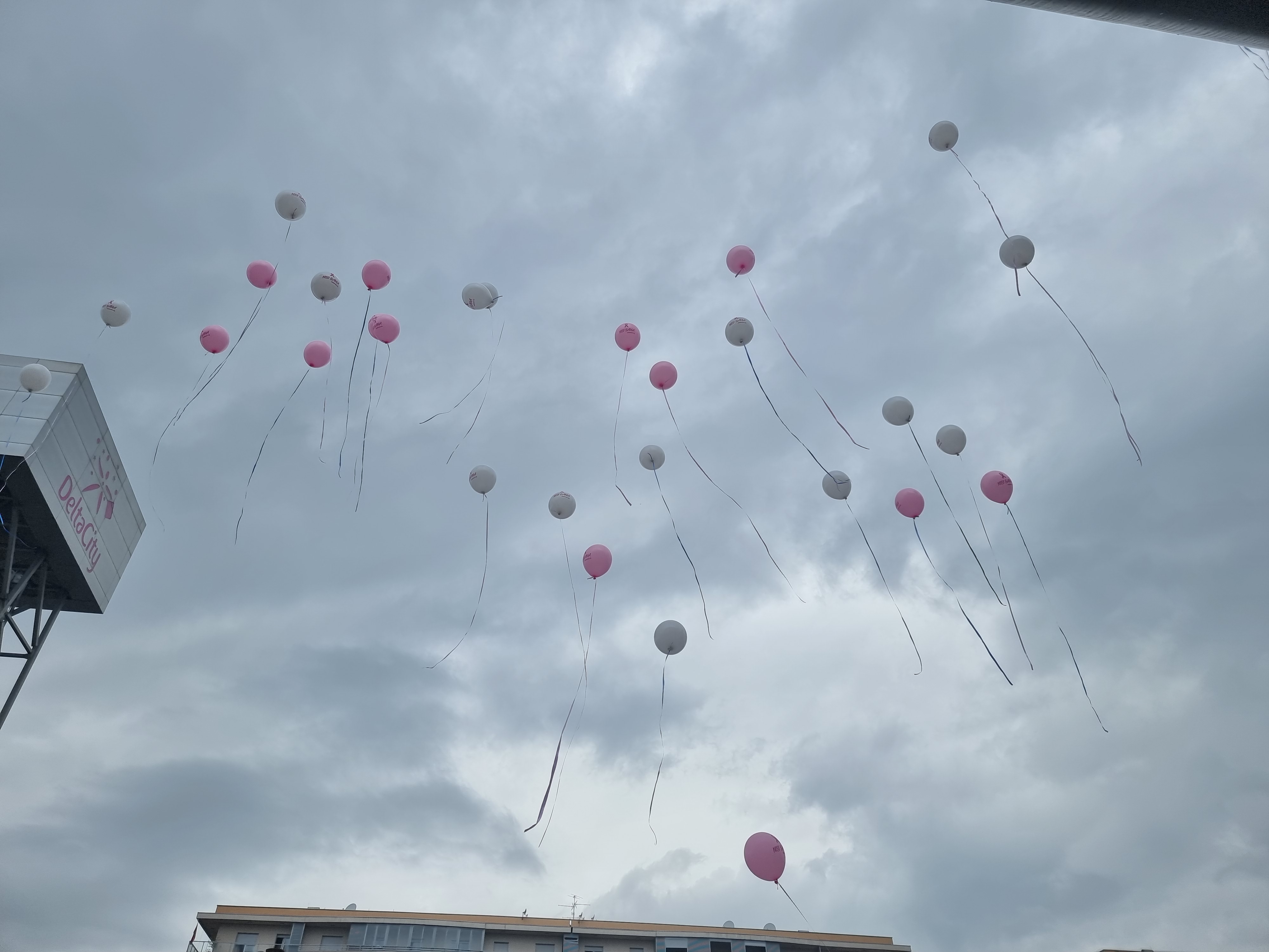 Brojnim aktivnostima i pokretanjem novog socijalnog servisa Glavni grad obilježio mjesec borbe protiv karcinoma dojke; Nisi sama!