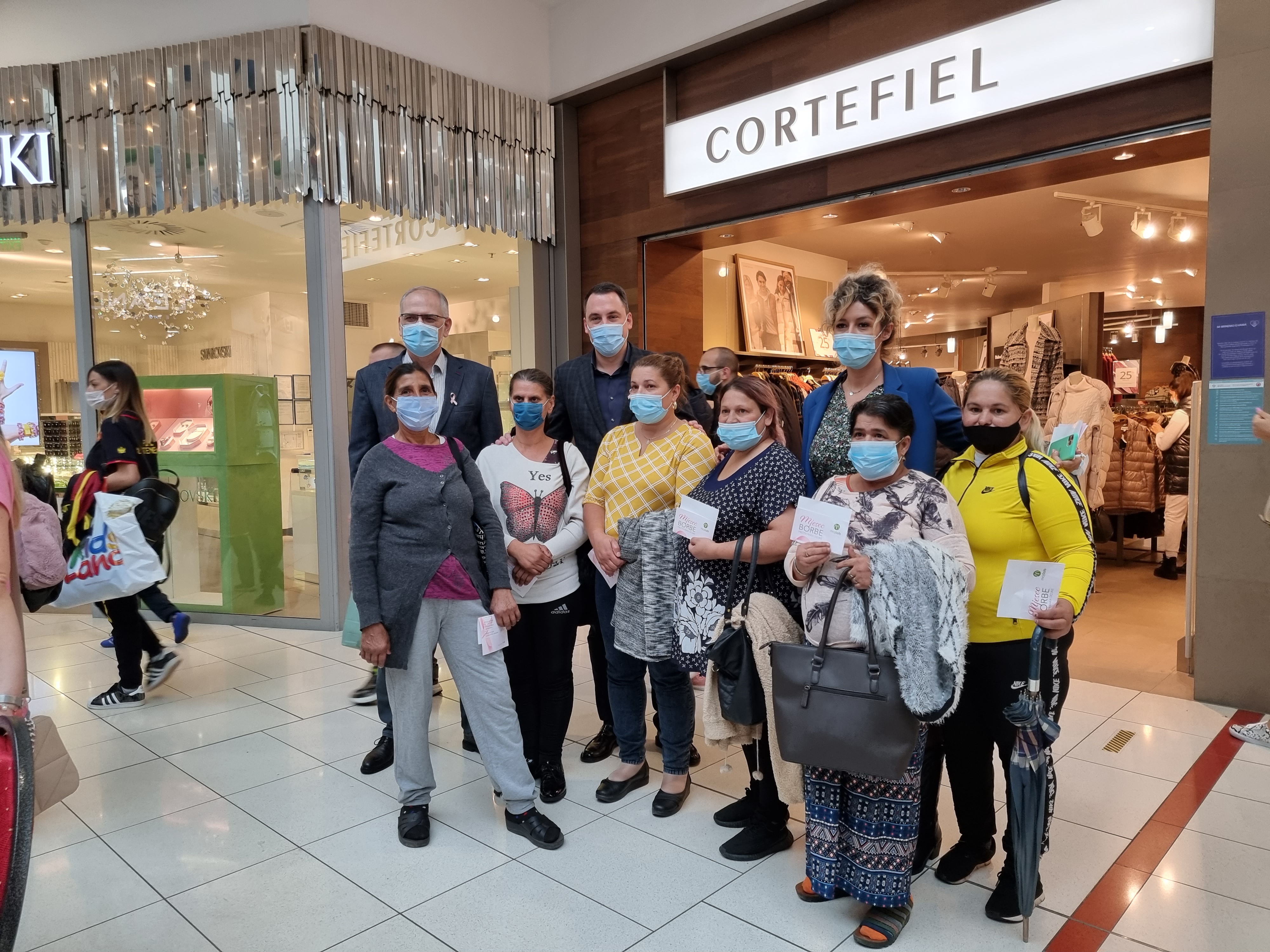 Brojnim aktivnostima i pokretanjem novog socijalnog servisa Glavni grad obilježio mjesec borbe protiv karcinoma dojke; Nisi sama!