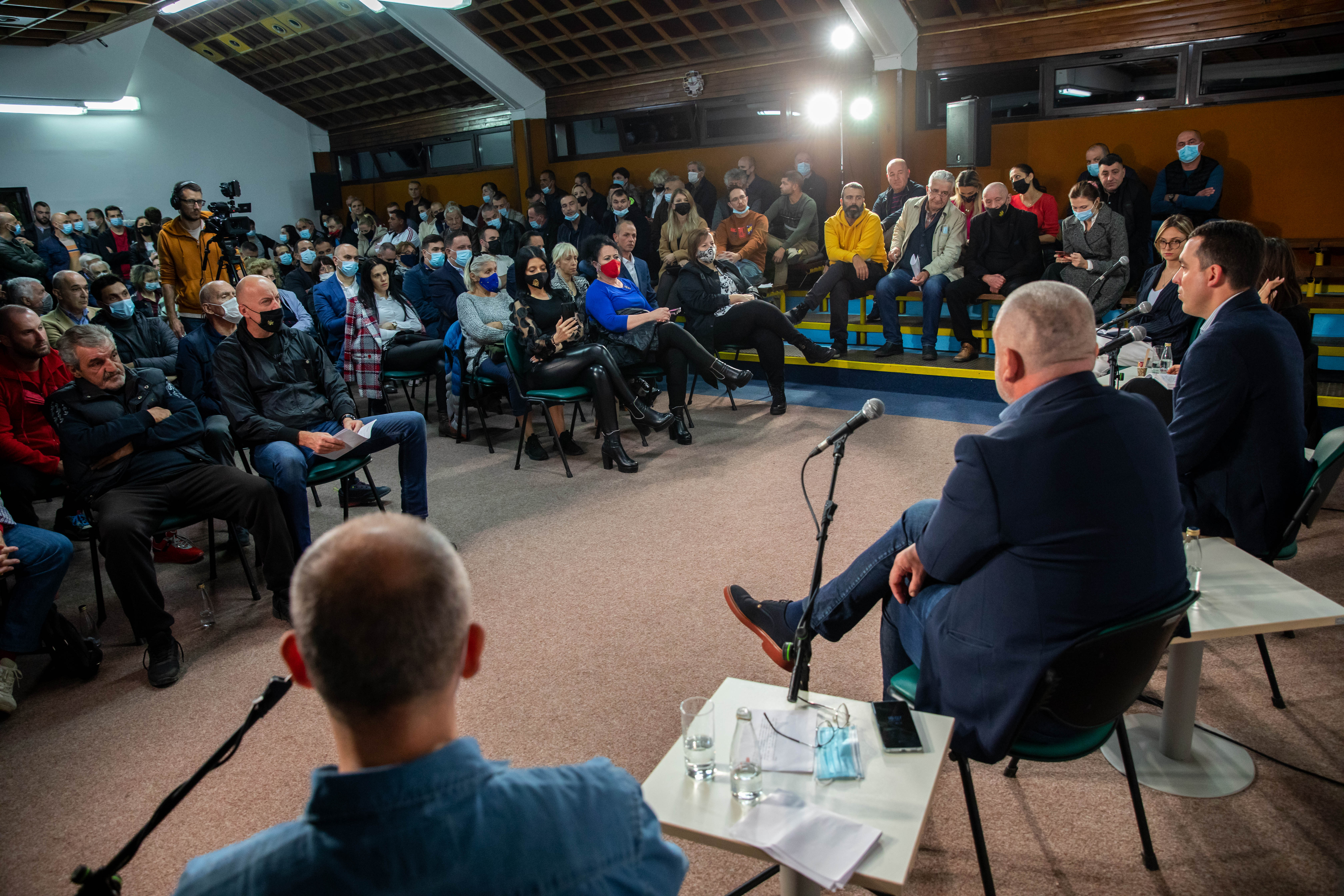 Vuković sa stanovnicima MZ „Zabjelo“ i MZ „Ljubović“; U protekle tri godine uloženo 7,7 miliona eura u razvoj ovog dijela Podgorice