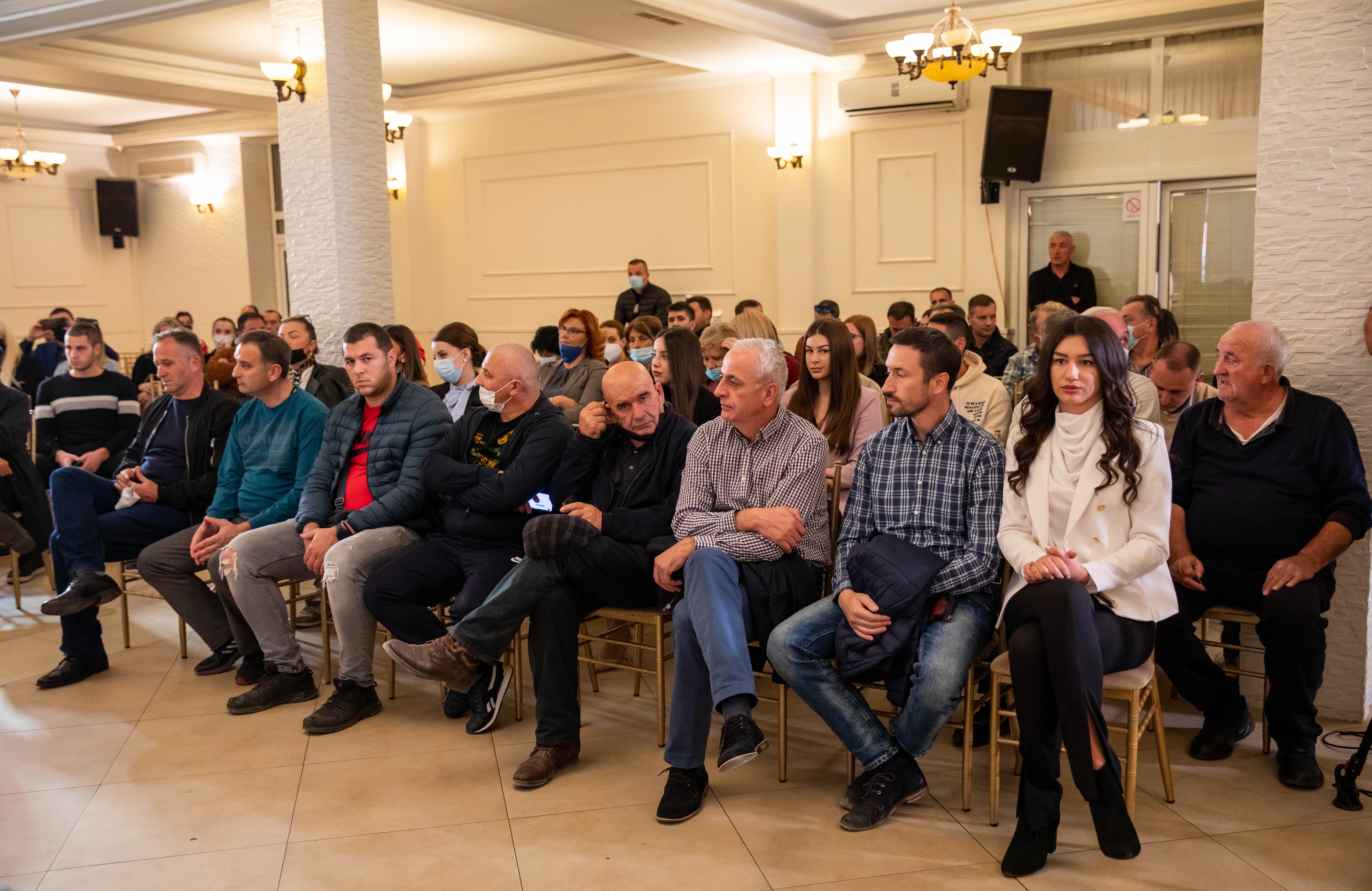 Vuković sa mještanima Zlatice i Zagoriča: Nastavlja se unapređenje uslova života u podgoričkim naseljima