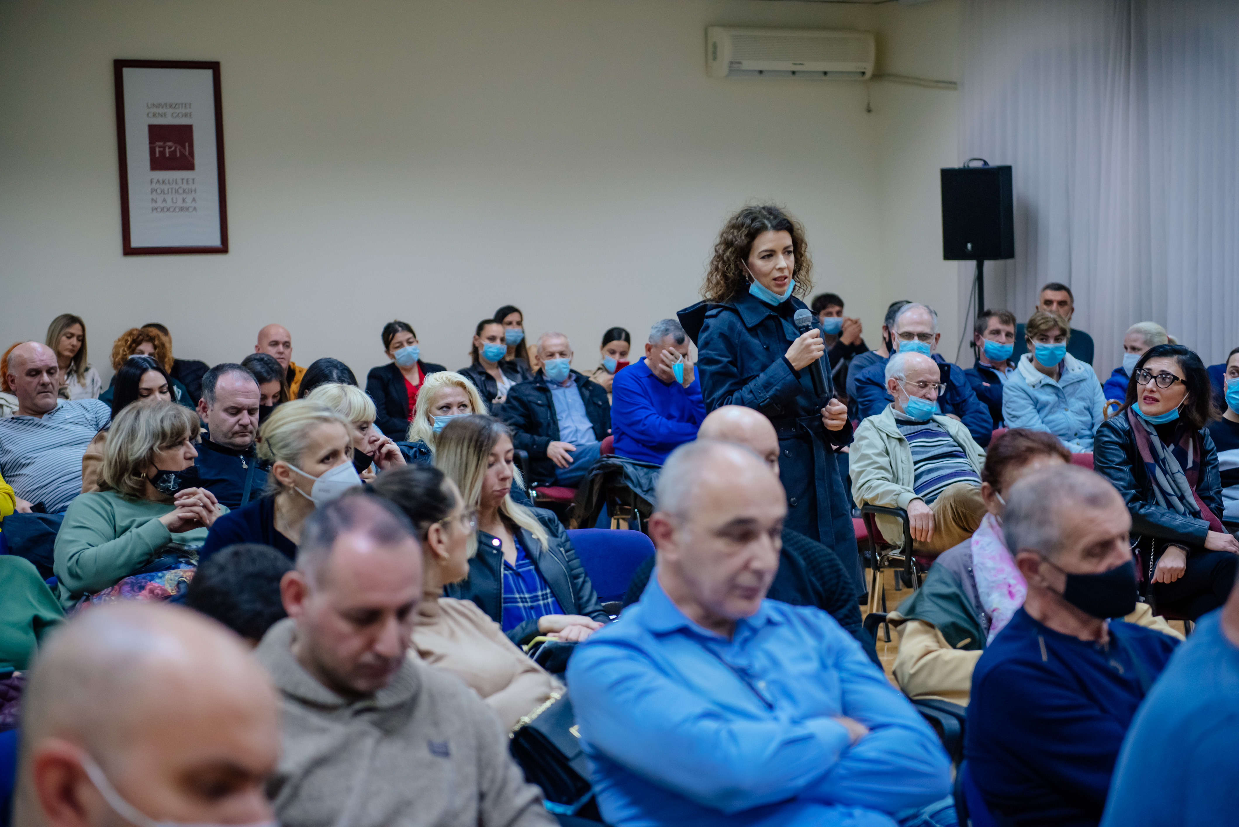 Vuković sa stanovnicima mjesnih zajednica "13. jul" i "Momišići"; U projekte u ovom dijelu grada uloženo 2,2 miliona eura