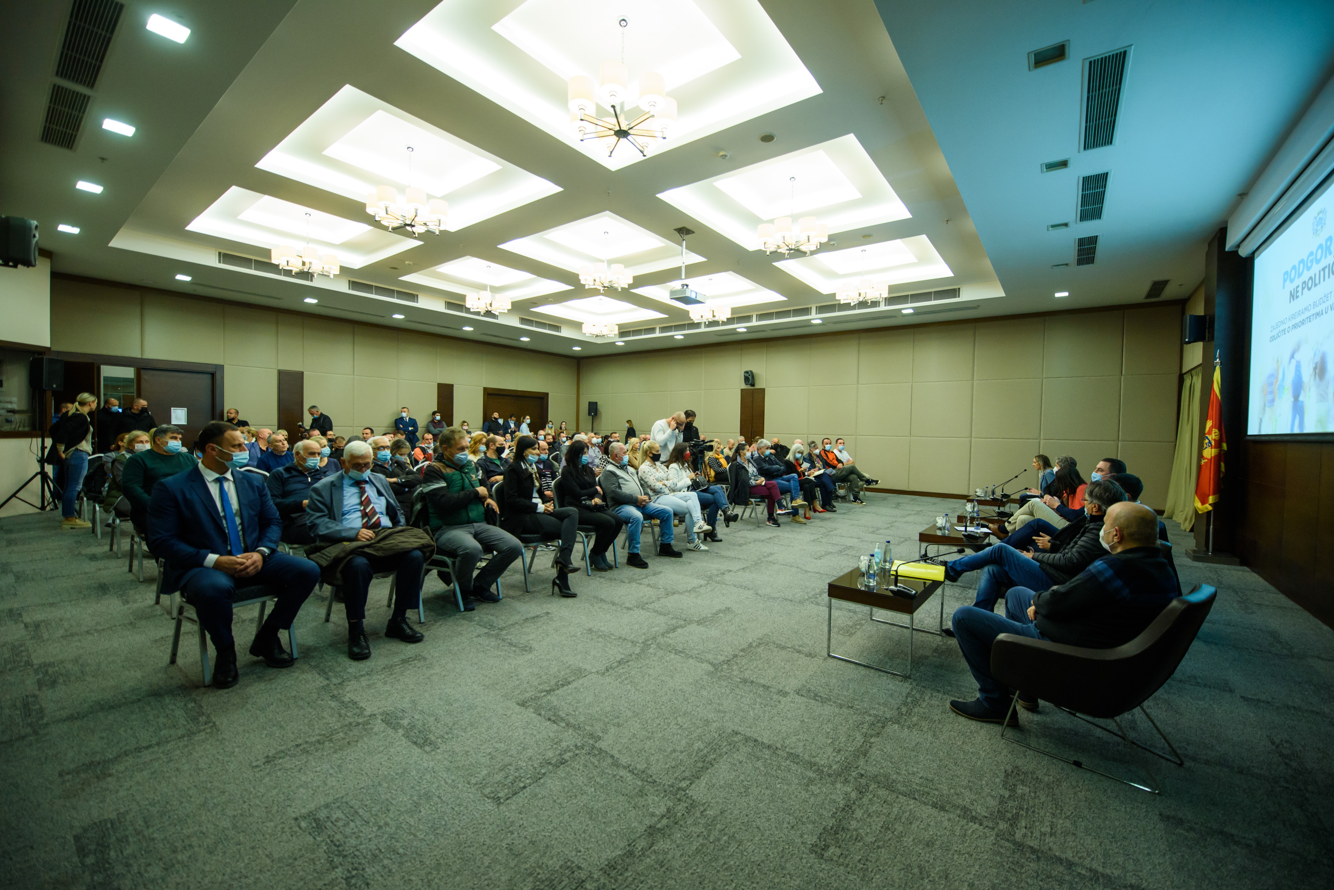 Vuković sa stanovnicima mjesnih zajednica "Stara varoš", "Drač" i "19. decembar"; U razvoj ovog dijela Podgorice uloženo 3.470.000 eura